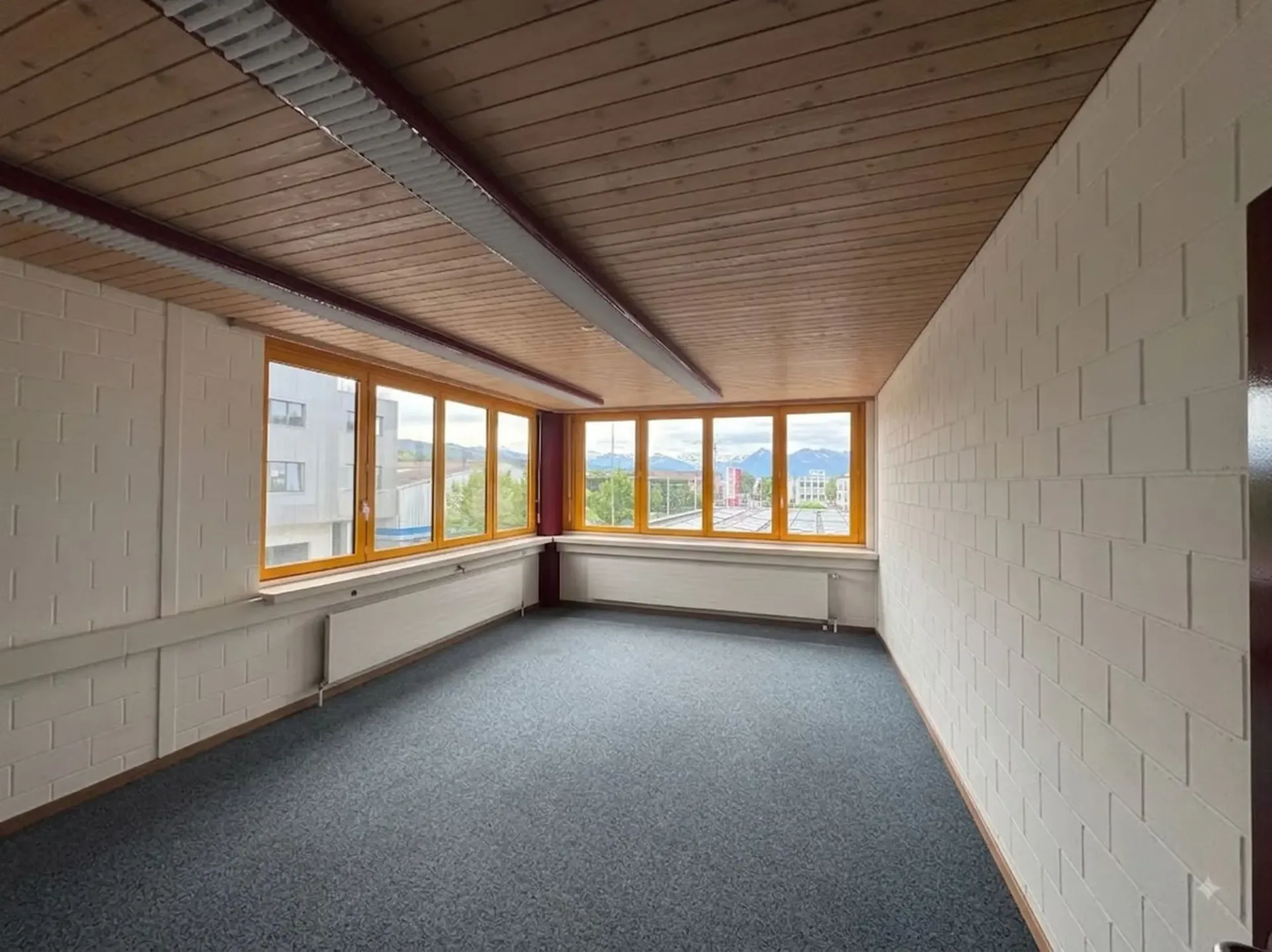 366m² - Moderne Bürofläche – hell, flexibel & top angebunden in Münsingen