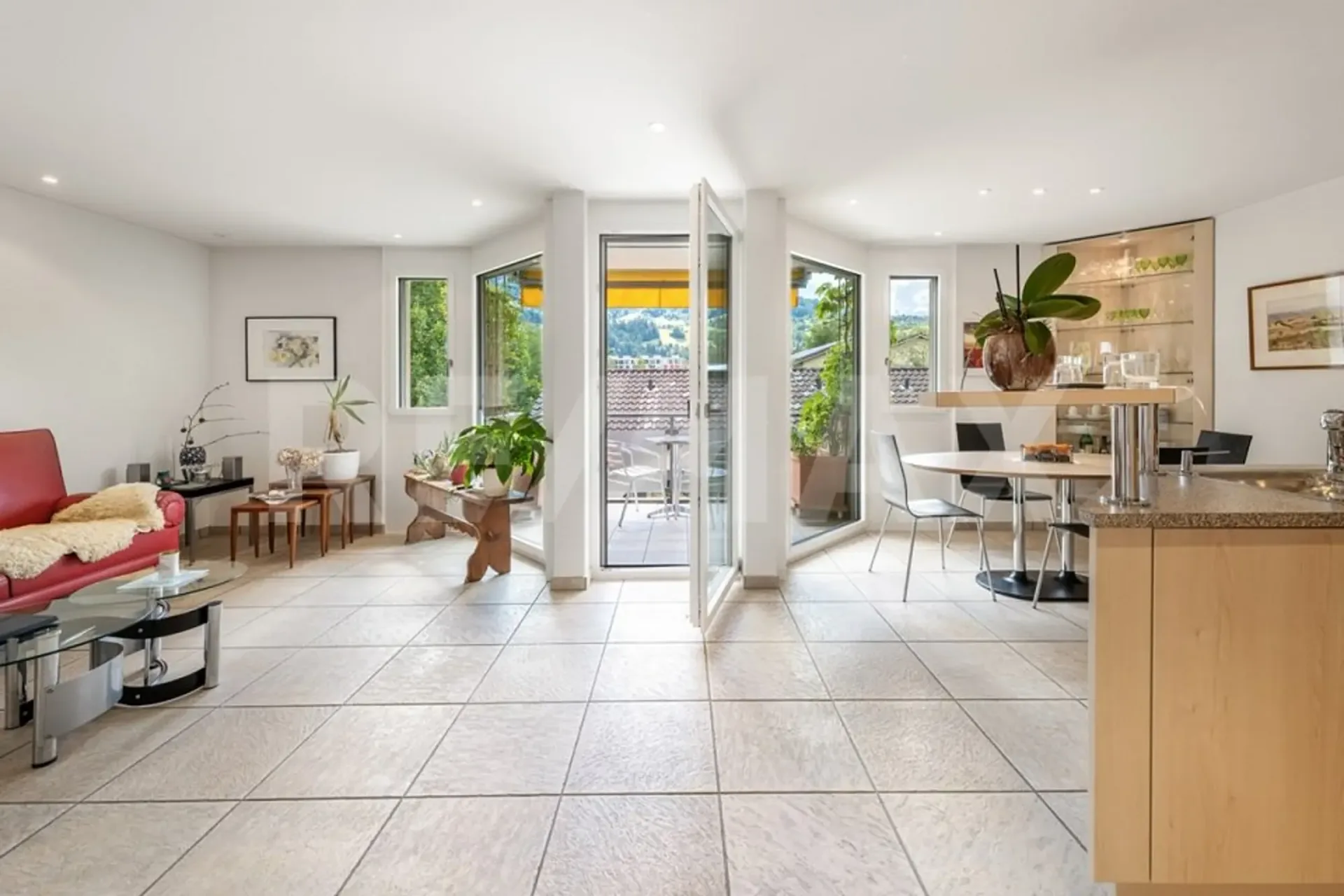 Attraktive 4½-Zimmer-Wohnung im Herzen von Horw