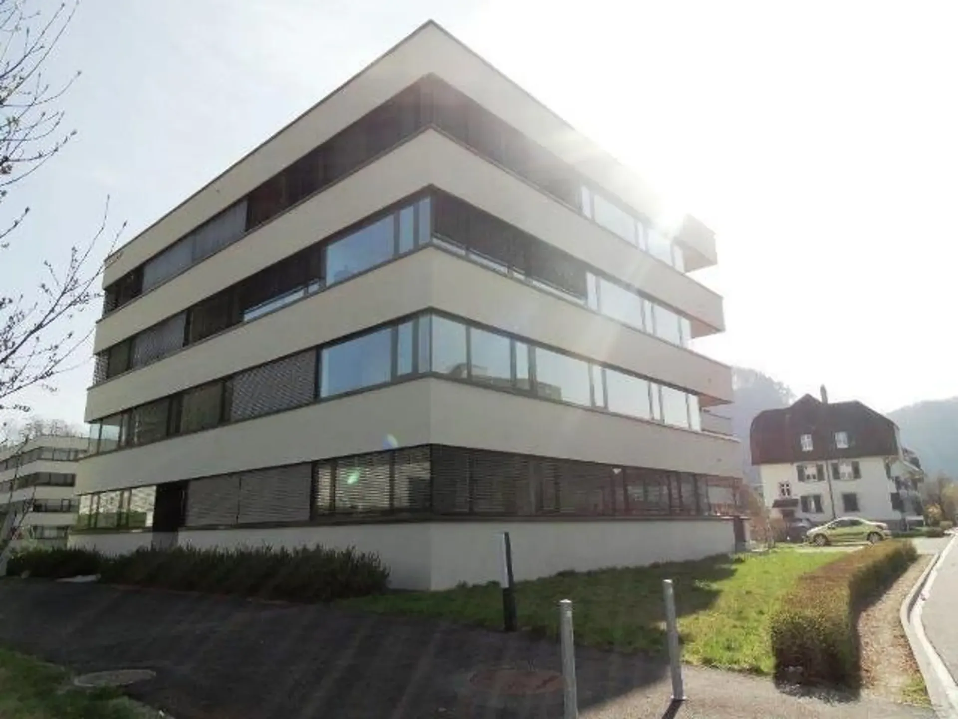 Ihr neuer Einstellhallenplatz Einungerstrase/Strandweg Burgdorf