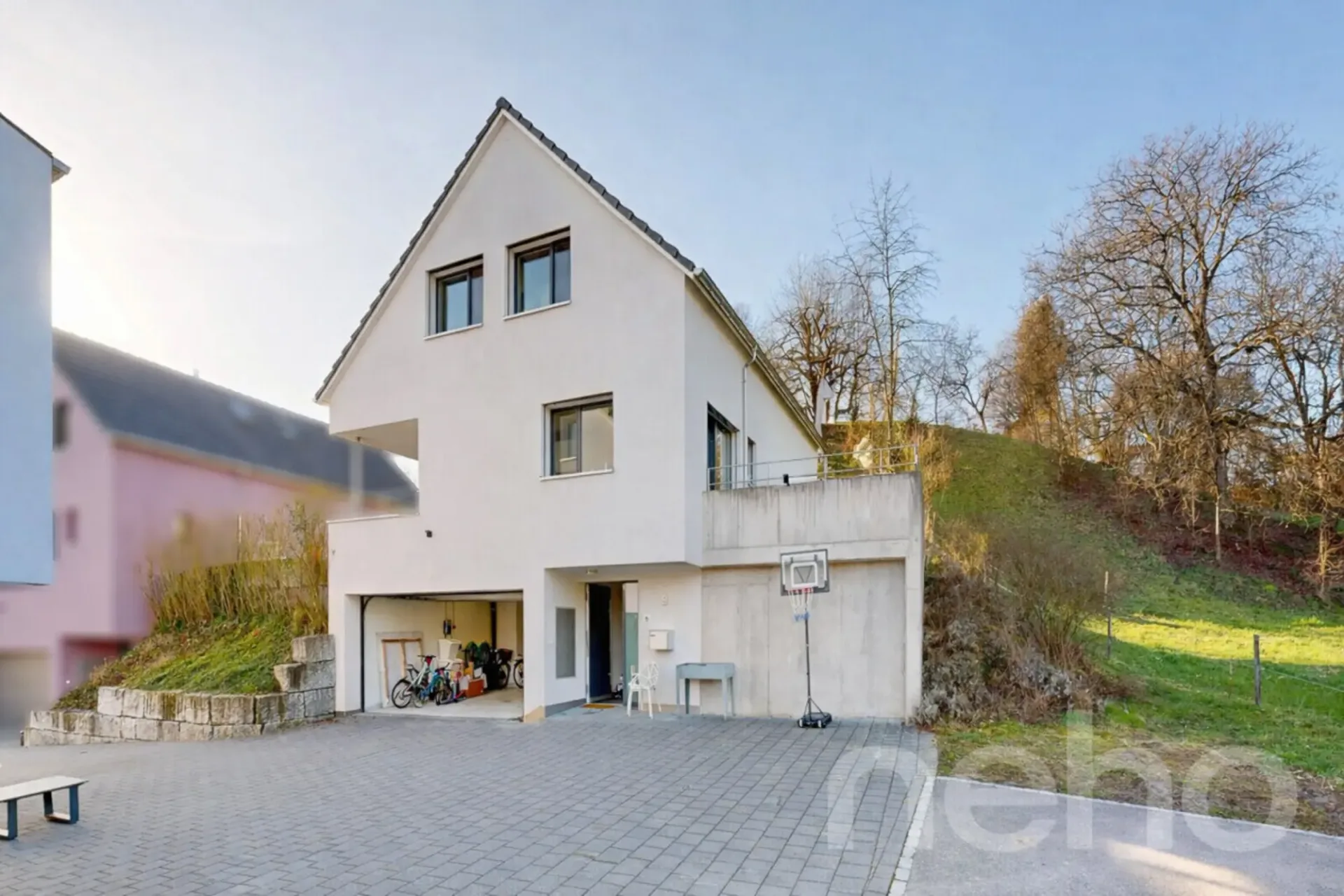 Einfamilienhaus mit Wellnessbereich, Garten & hochwertigem Ausbau
