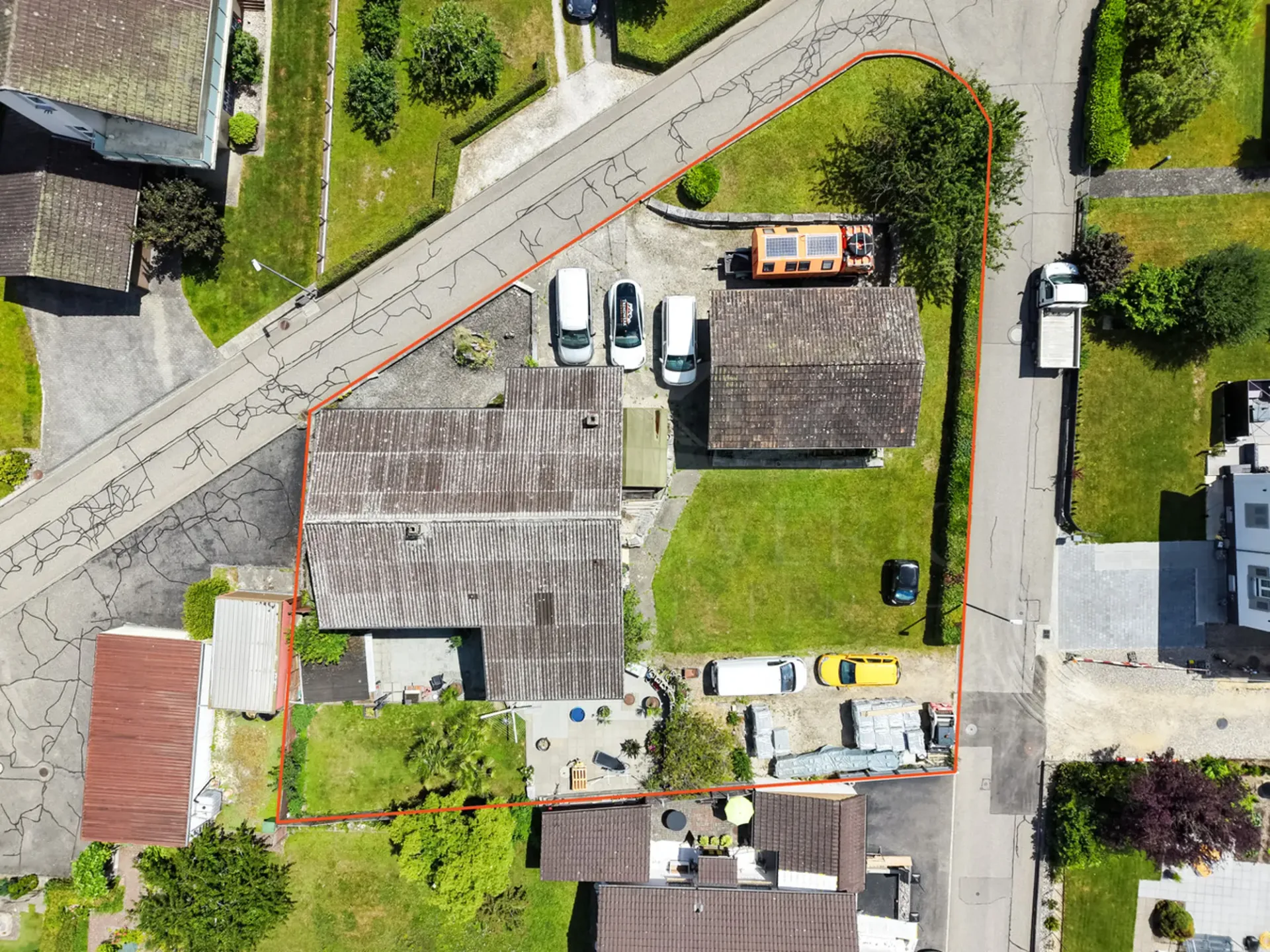 7-Zimmer-Haus mit 1202m2 Baulandreserve in Kappel SO