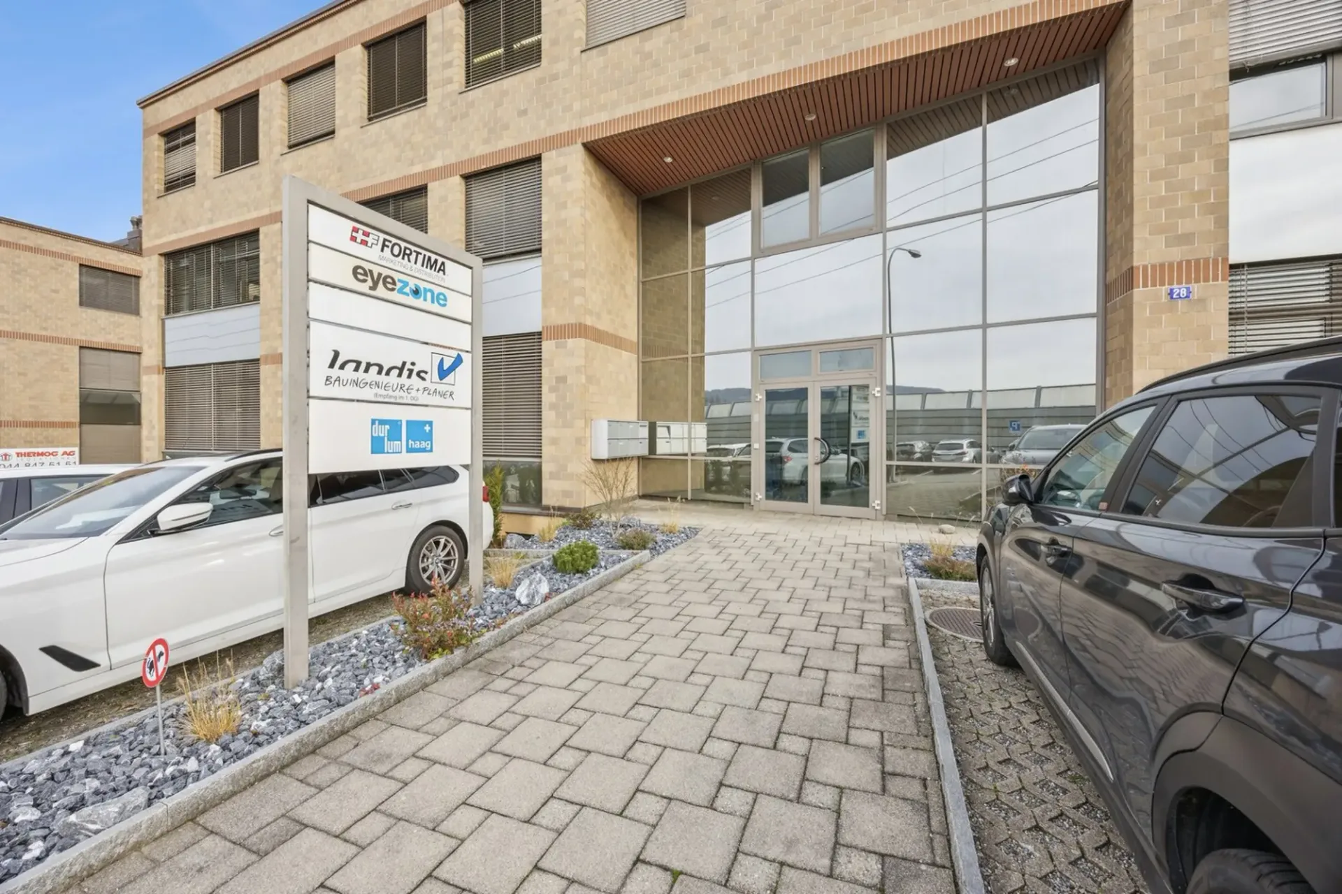 Vielseitige 269 m2 Gewerbefläche in Geroldswil