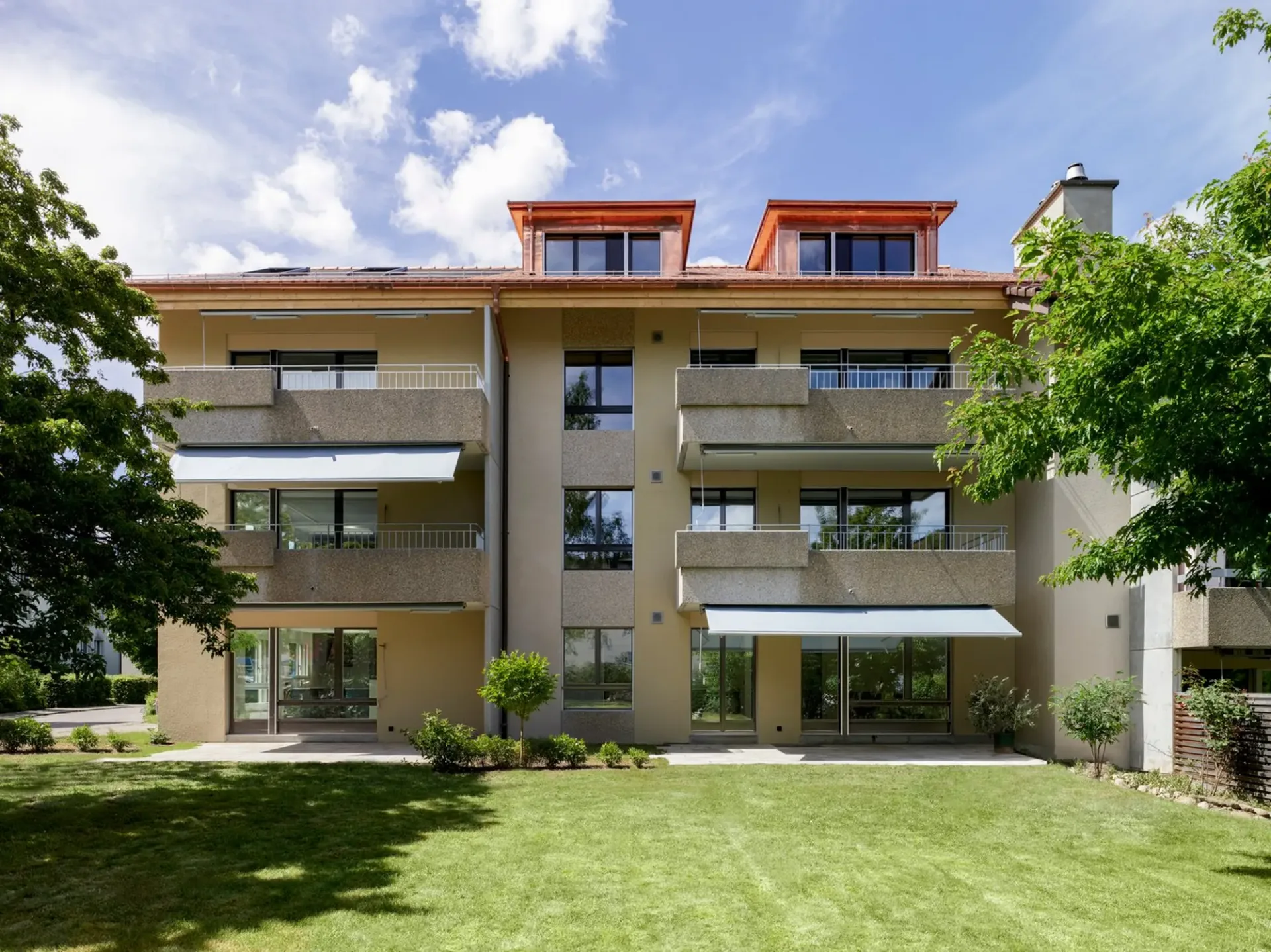 Grosszügige 5.5-Zimmer-Wohnung mit Balkon in Kehrsatz