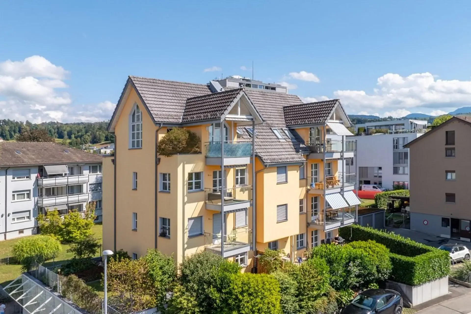 Attraktive 2.5-Zimmer-Wohnung an zentraler Lage in Baar