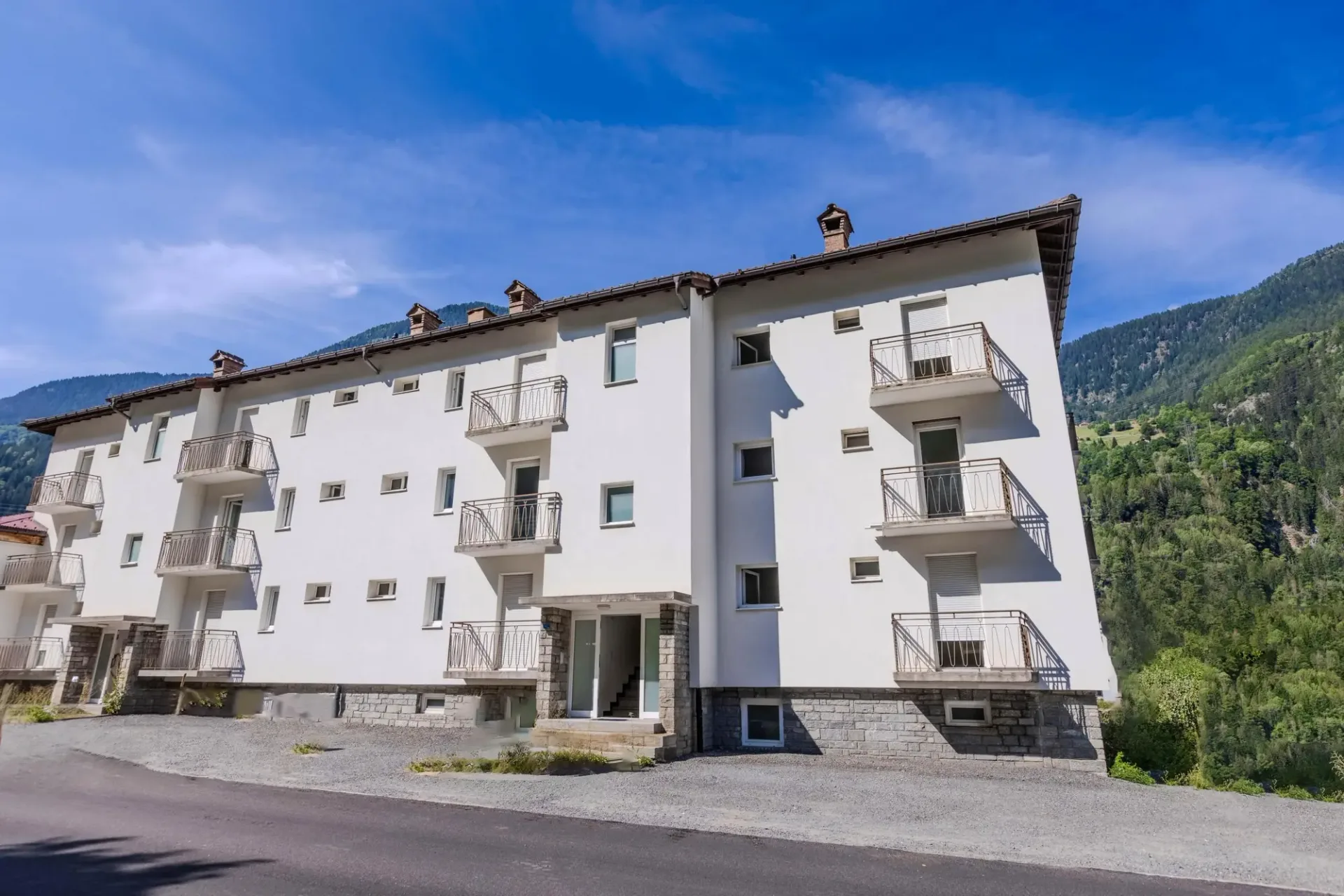 Hervorragendes Investment - Gebäude mit 12 Einheiten in Quinto