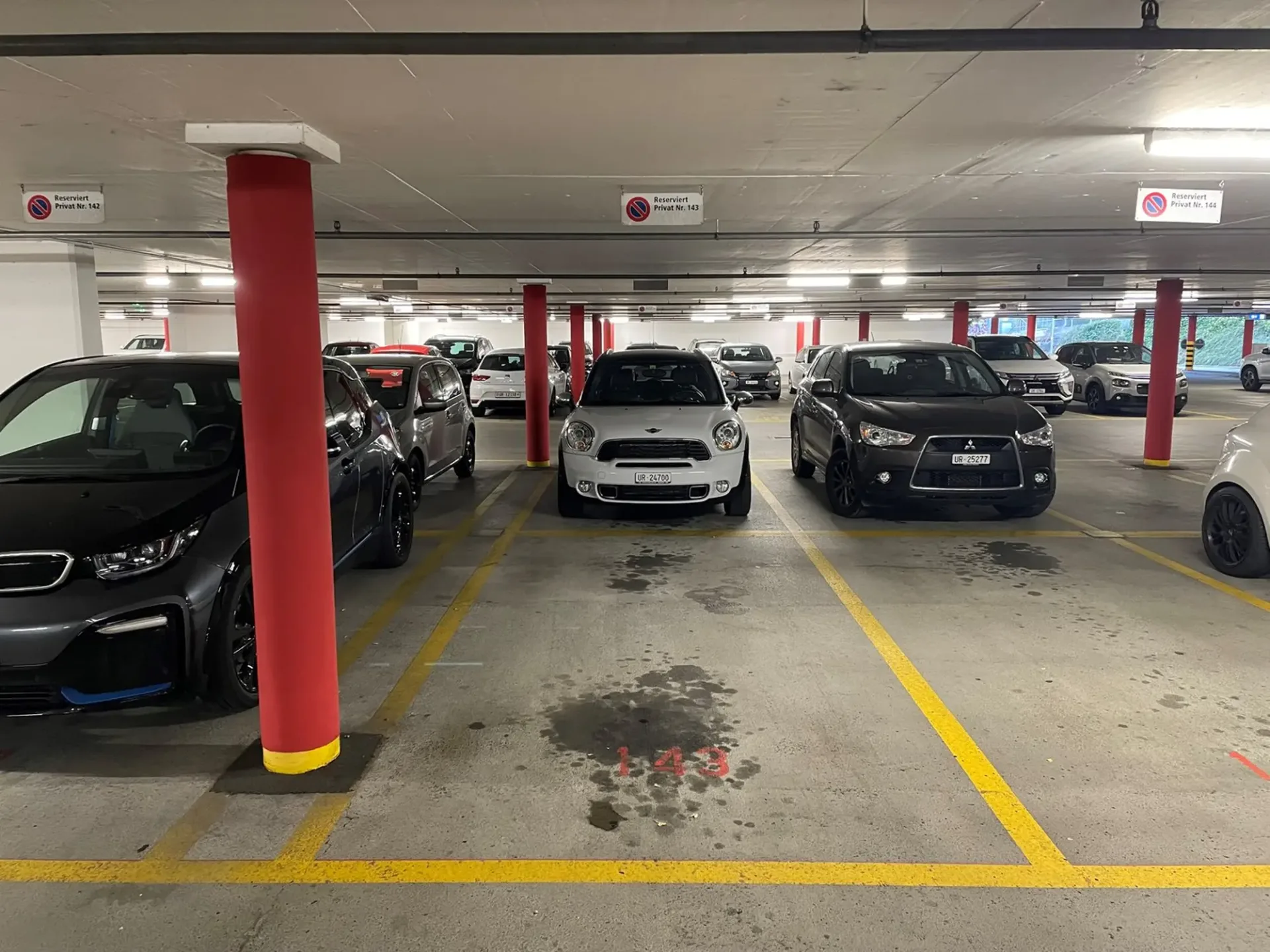 Einstellhallenplatz im Parkhaus Schützenmatte