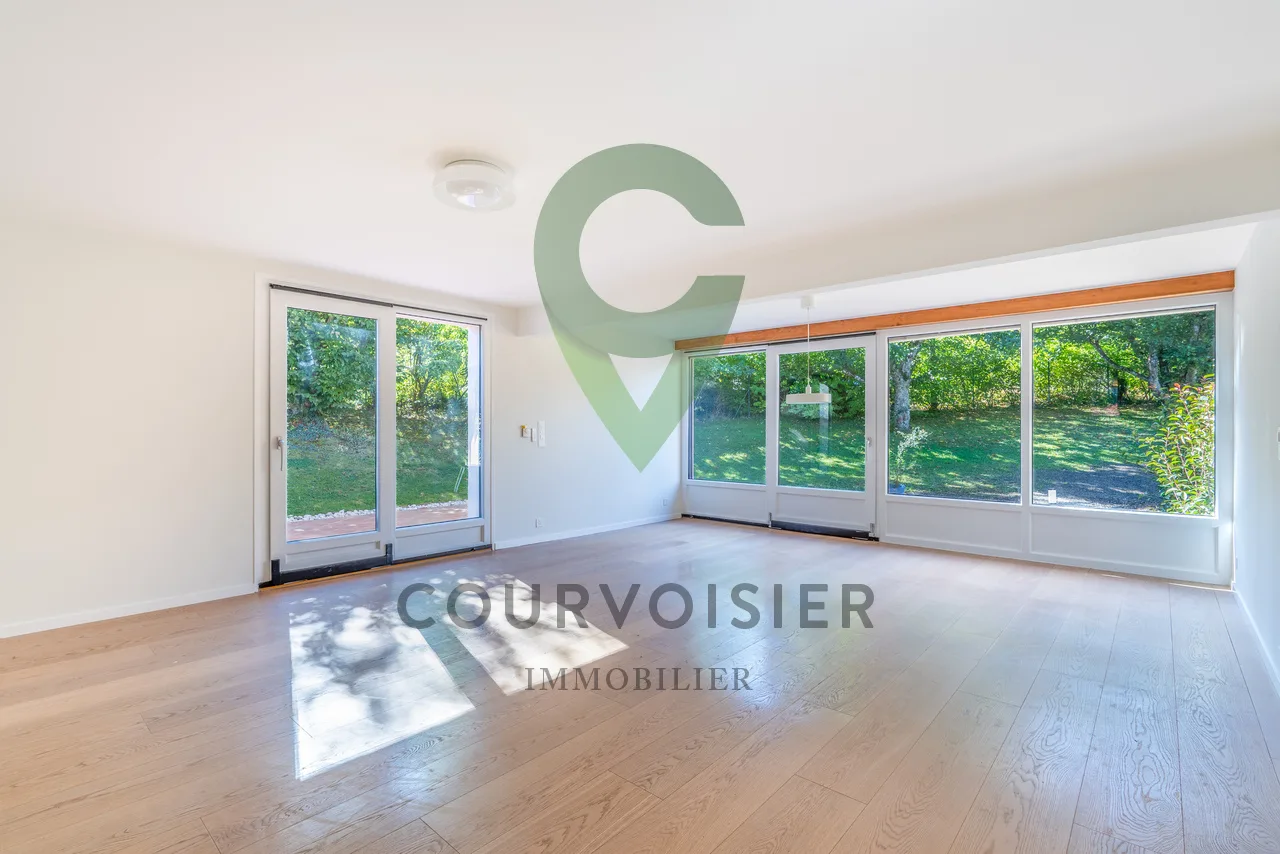 Magnifique triplex en pignon rénové avec jardin et piscine