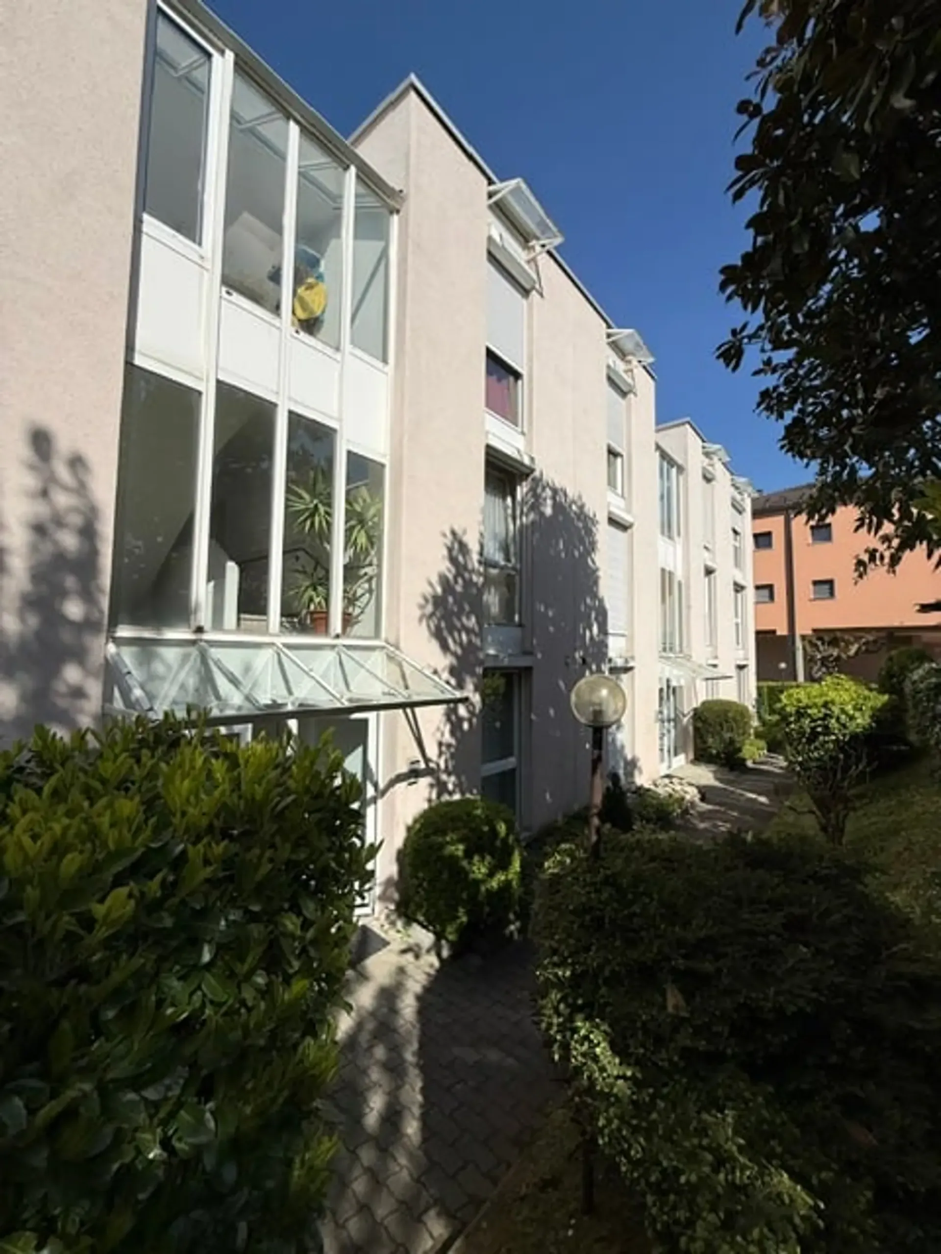Appartement confortable de 2 pièces avec balcon et vue sur les montagnes à Ponte Capriasca