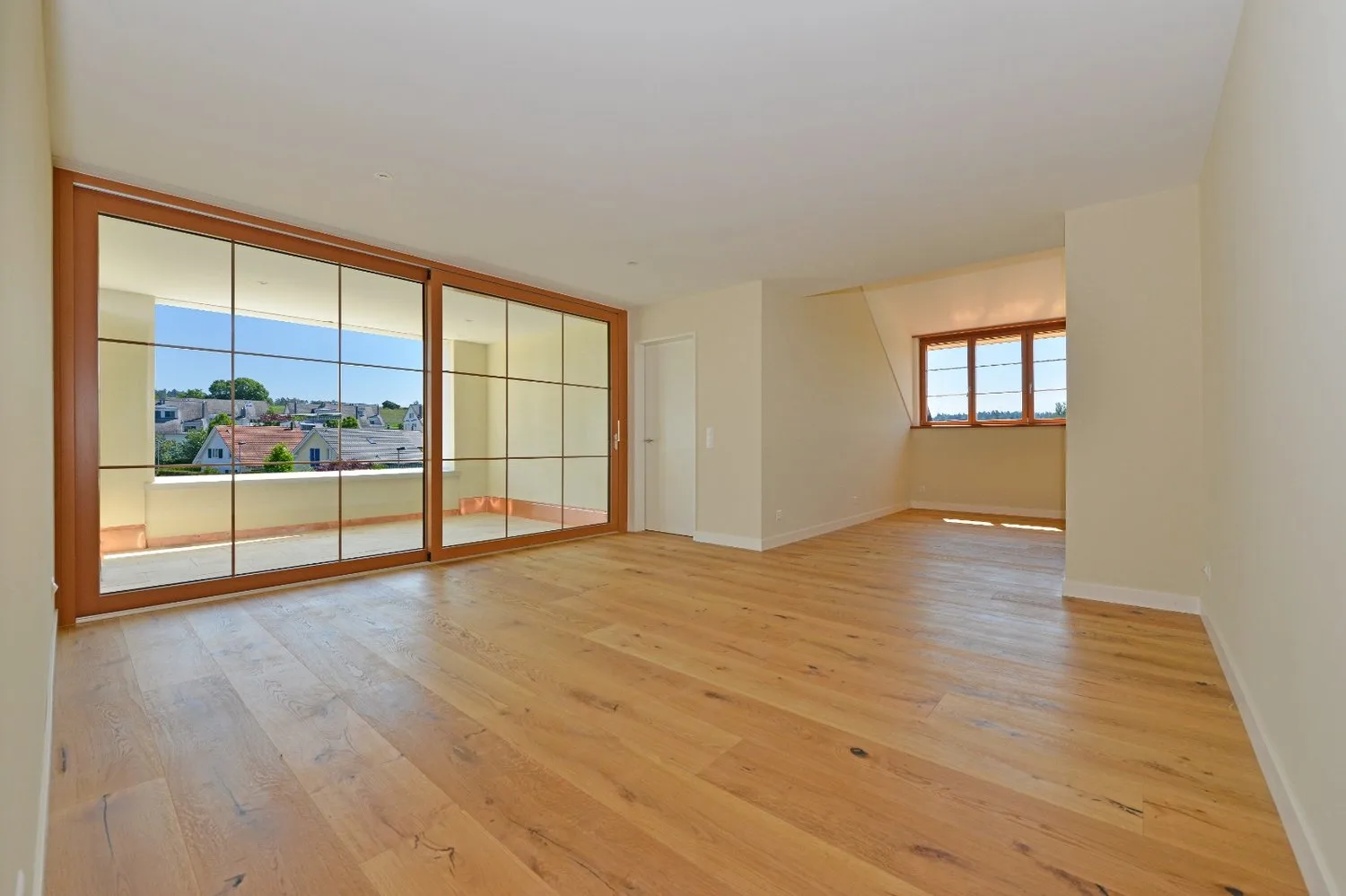 ländlich mit Stadtanschluss leben - moderne 3.5-Zimmerwohnung im 2. OG