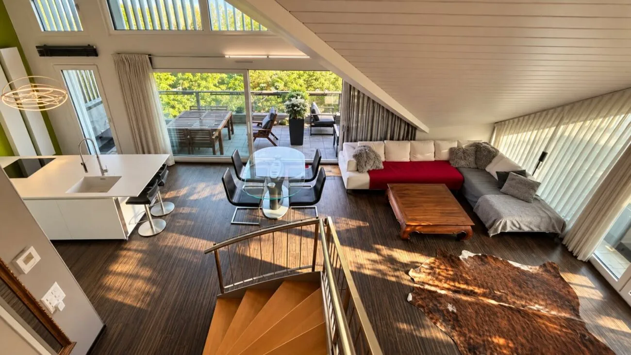 Schönes Dachgeschoß-Duplex im Herzen von Mies