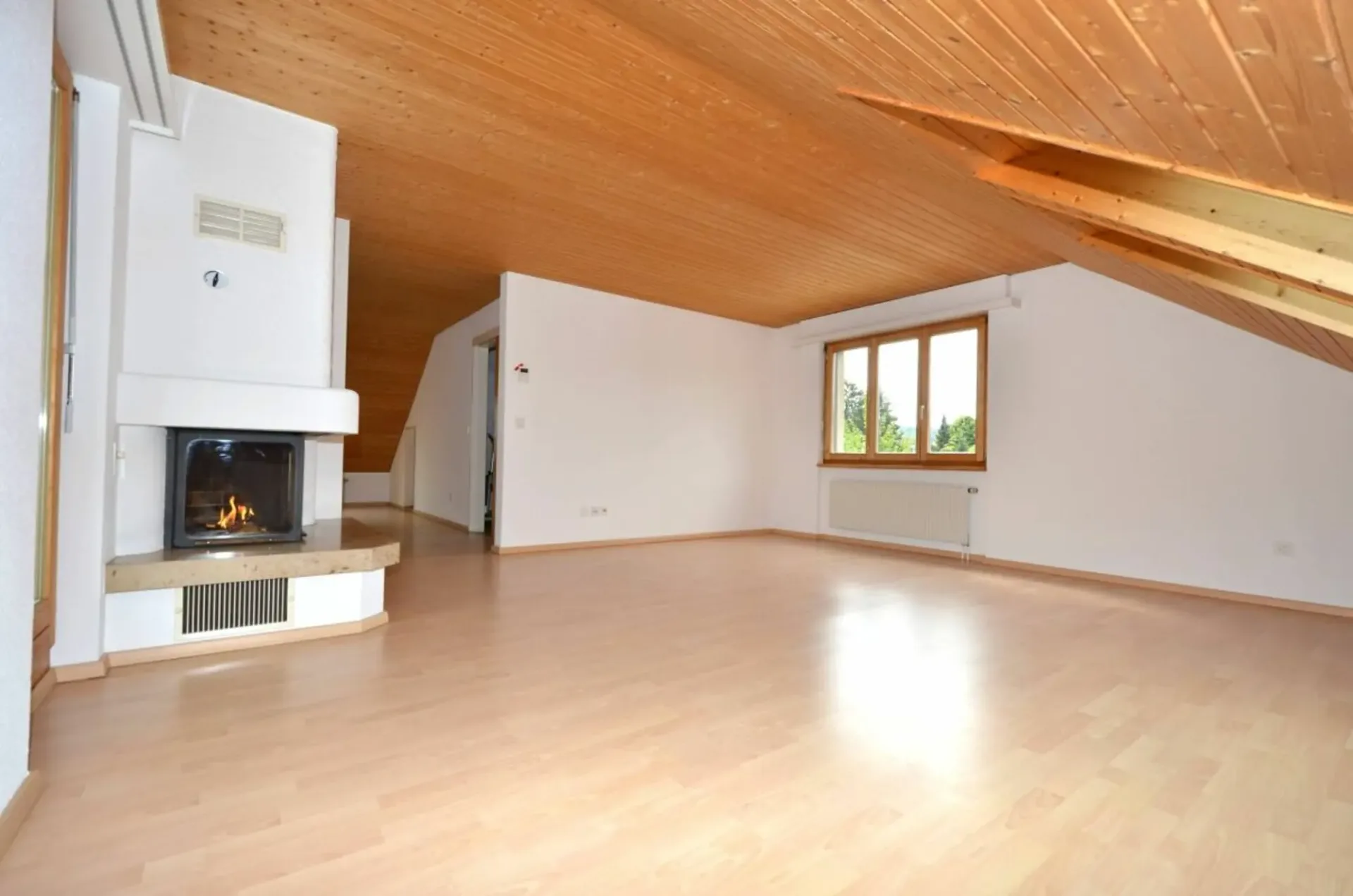 4,5 pièces, 160m², 1'900.- CHF frais généraux inclus