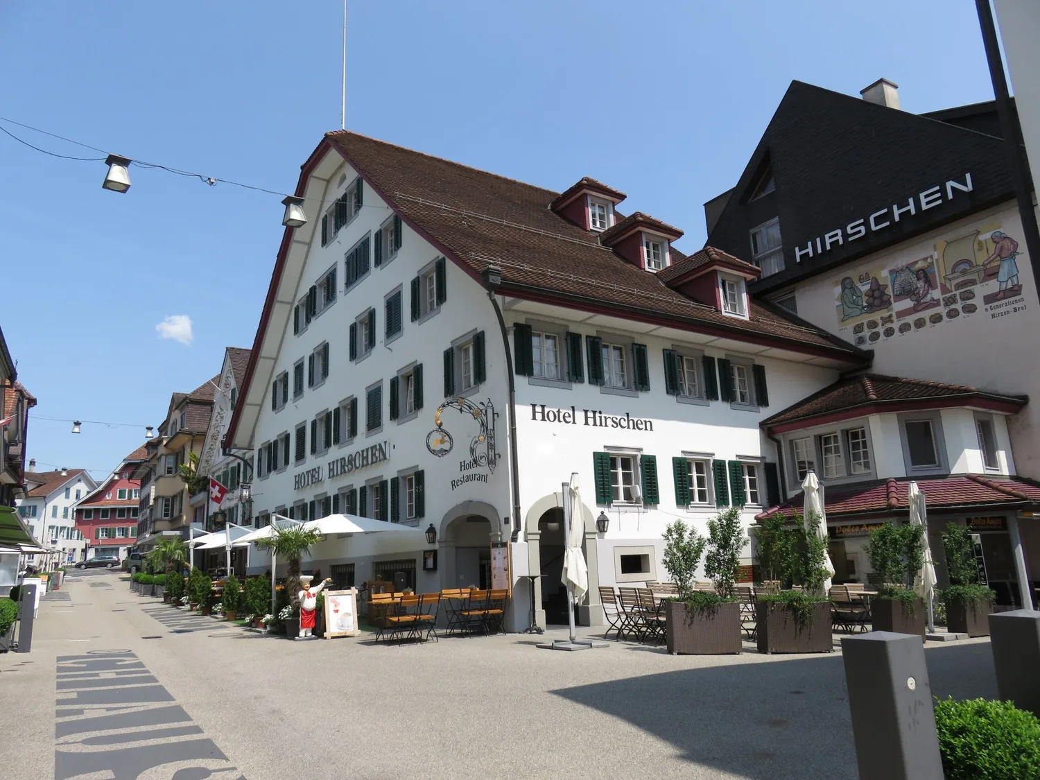 Sanierte 2.-Zimmer-Wohnung an zentraler Lage in Küssnacht am Rigi!