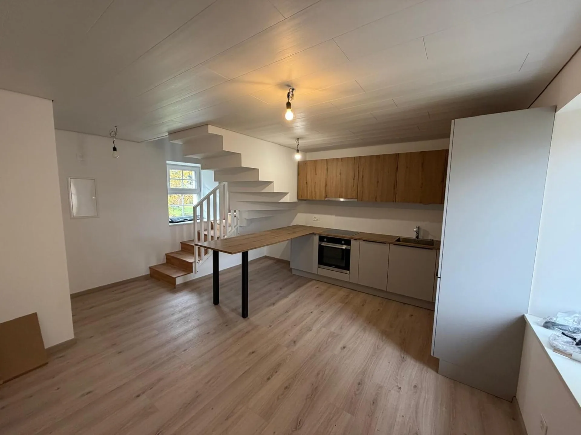 Wohnung mit 2,5 Zimmern renoviert in Haute-Sorne
