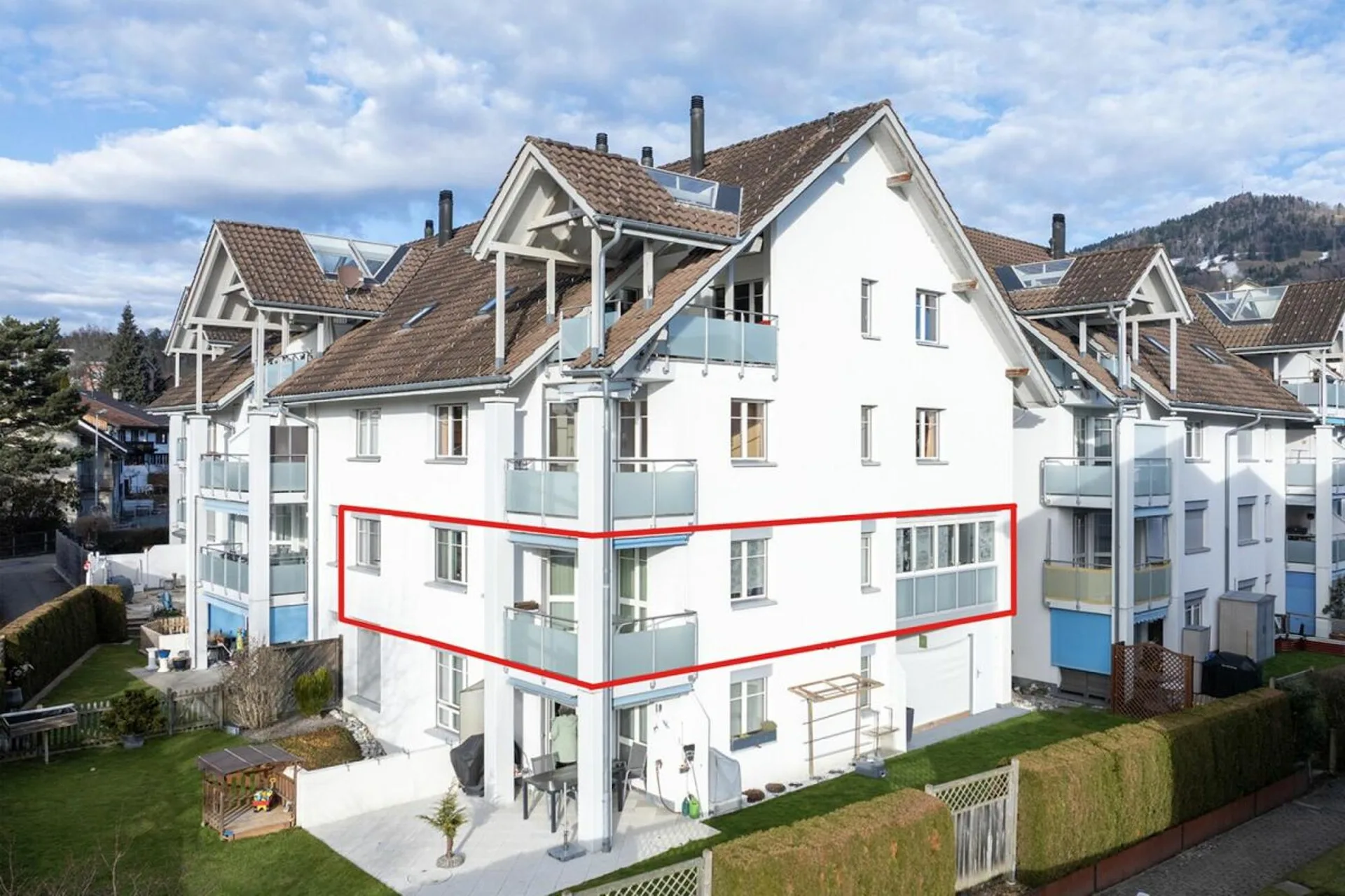 Entspanntes Wohnen in gemütlicher 4.5 Zimmer-Wohnung in Hinwil