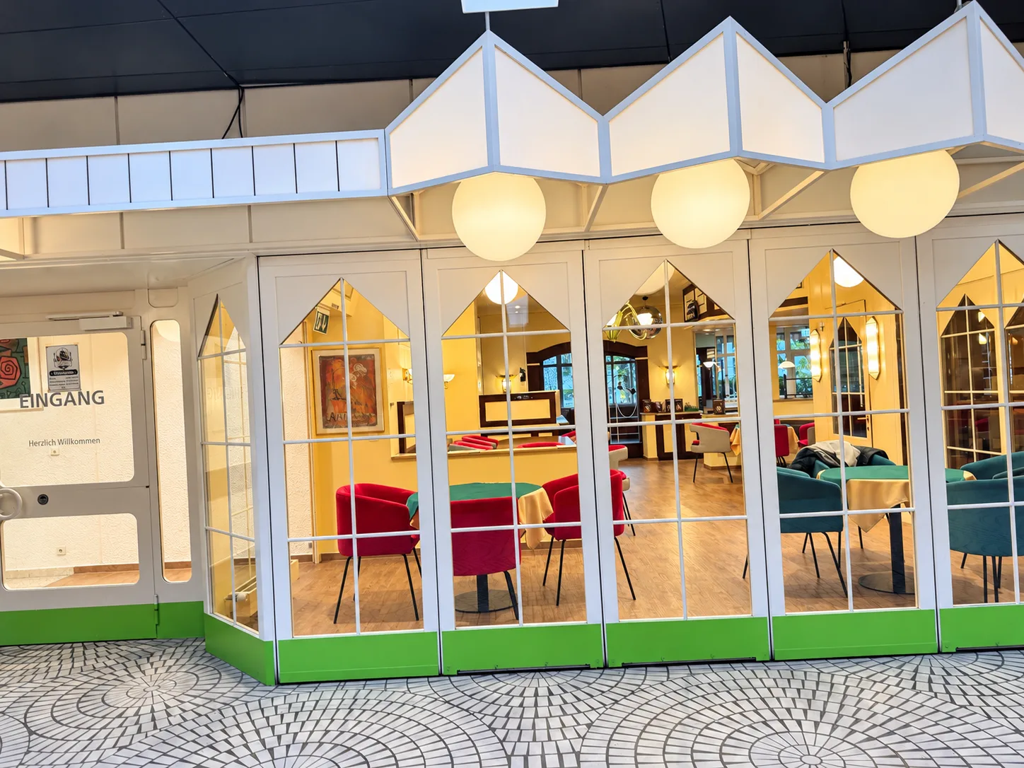 Restaurant avec bar, fumoir et terrasse – environ 250 places à louer à Berne