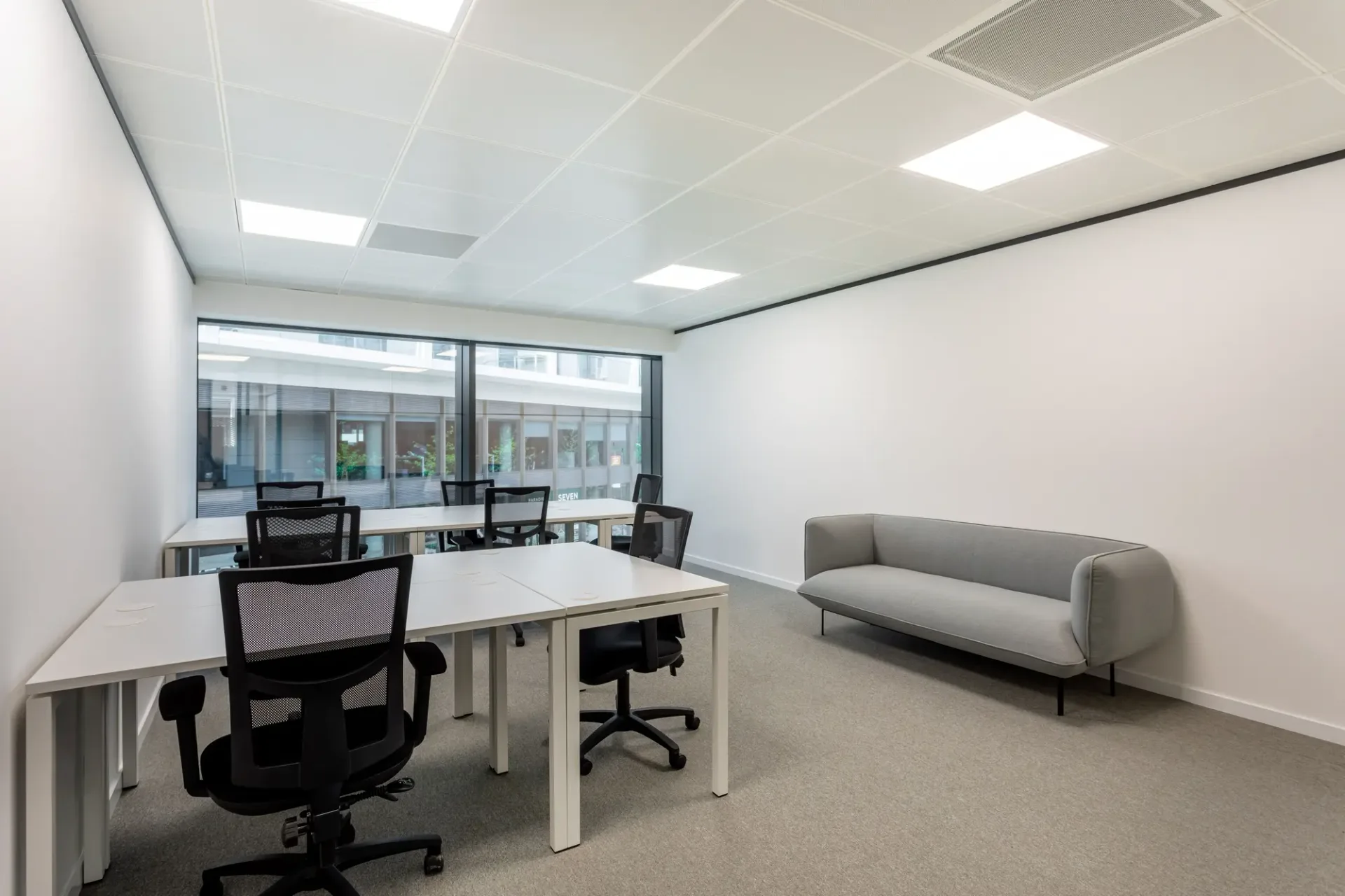 Büro-Design für 15 Personen bei Spaces Quartier de l'Étang