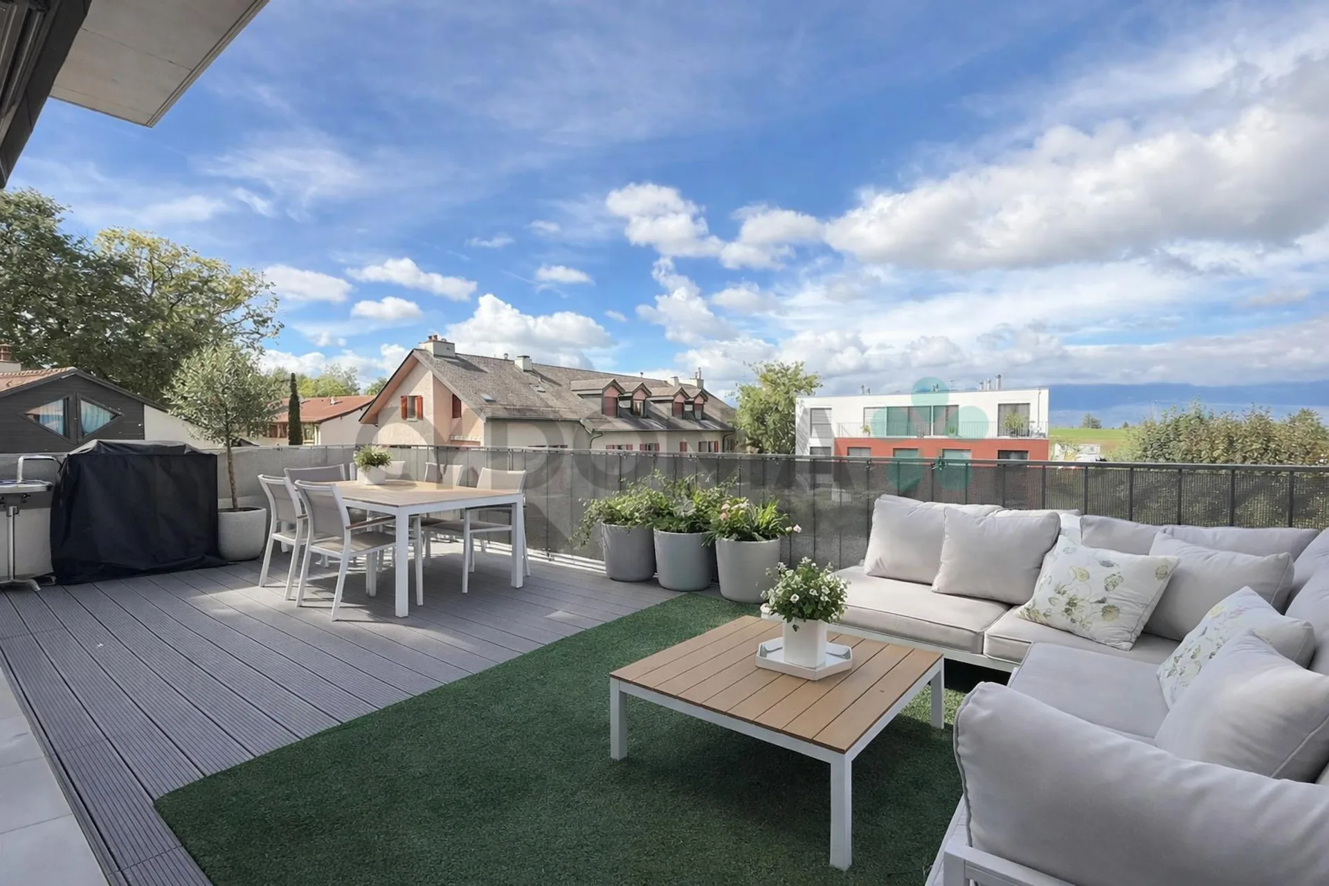 Beau 5 pièces avec terrasse en dernier étage
