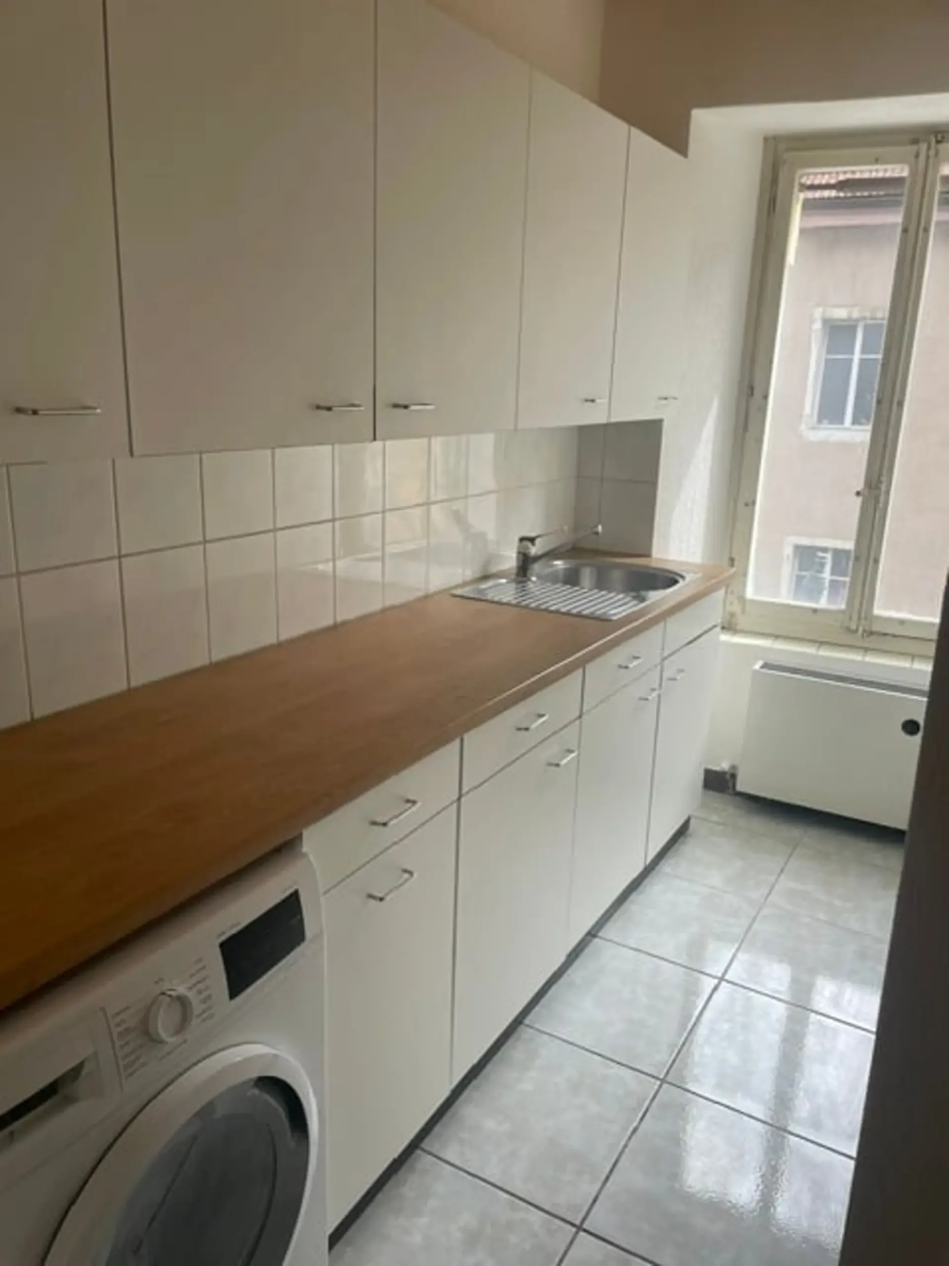 Zweizimmerwohnung mit viel Licht zur Miete in Saint-Imier