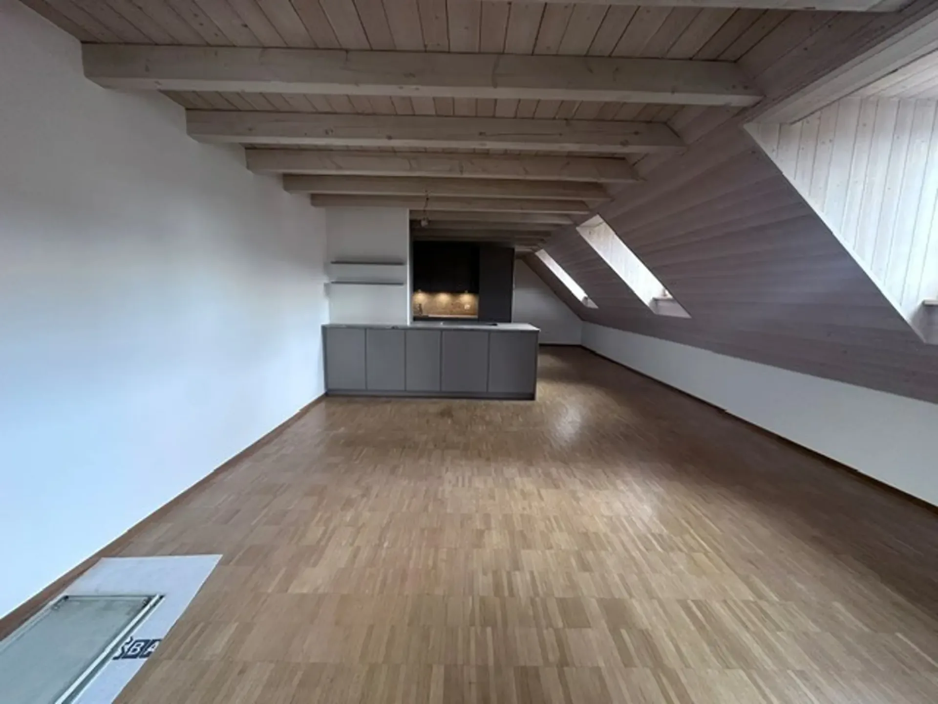 3.5-Zimmer-Dachwohnung – Hauptstrasse 40, Dornach