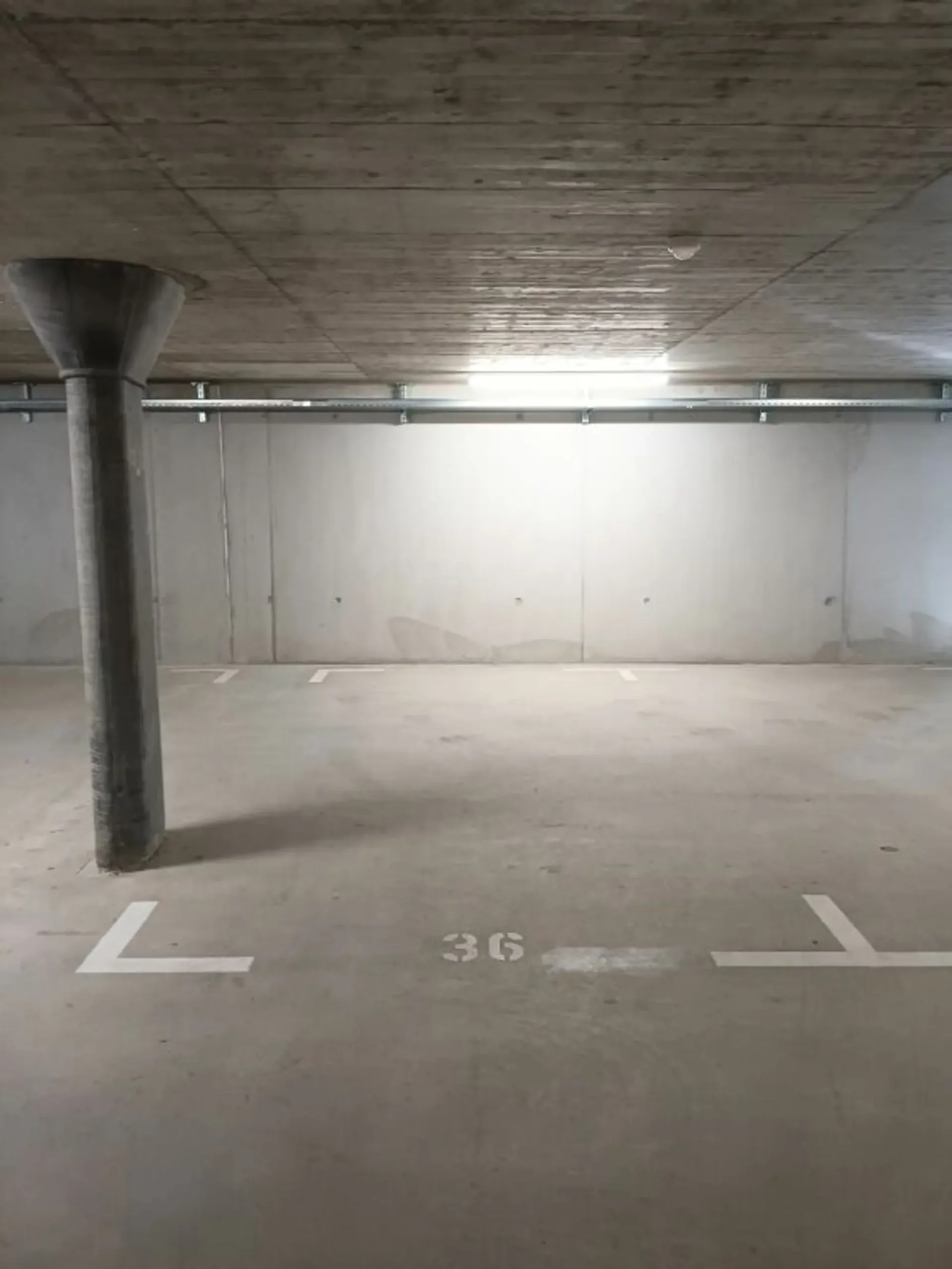 Einstellhallenplätze