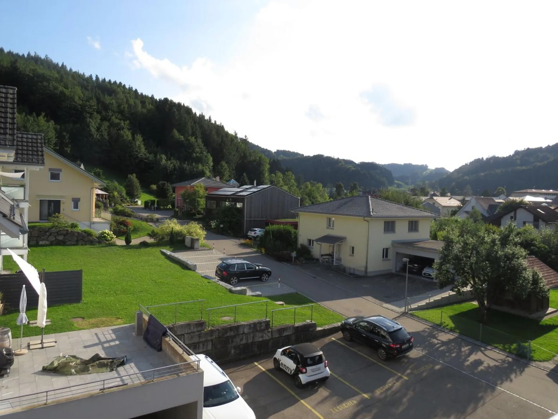 Appartement-maisonnette moderne 4.5 pièces dans un cadre idyllique