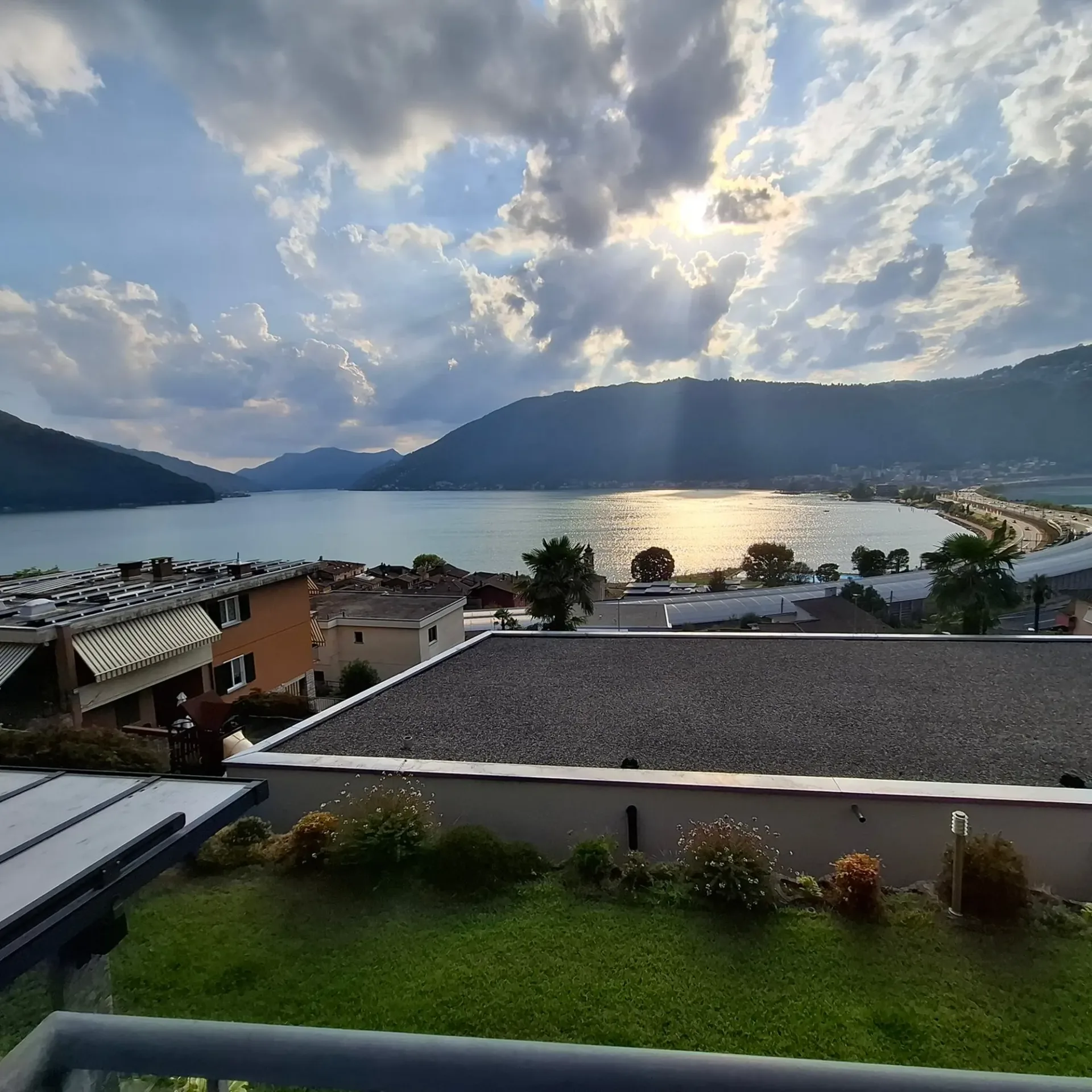 Incantevole casa unifamiliare 4.5 con vista lago a Bissone