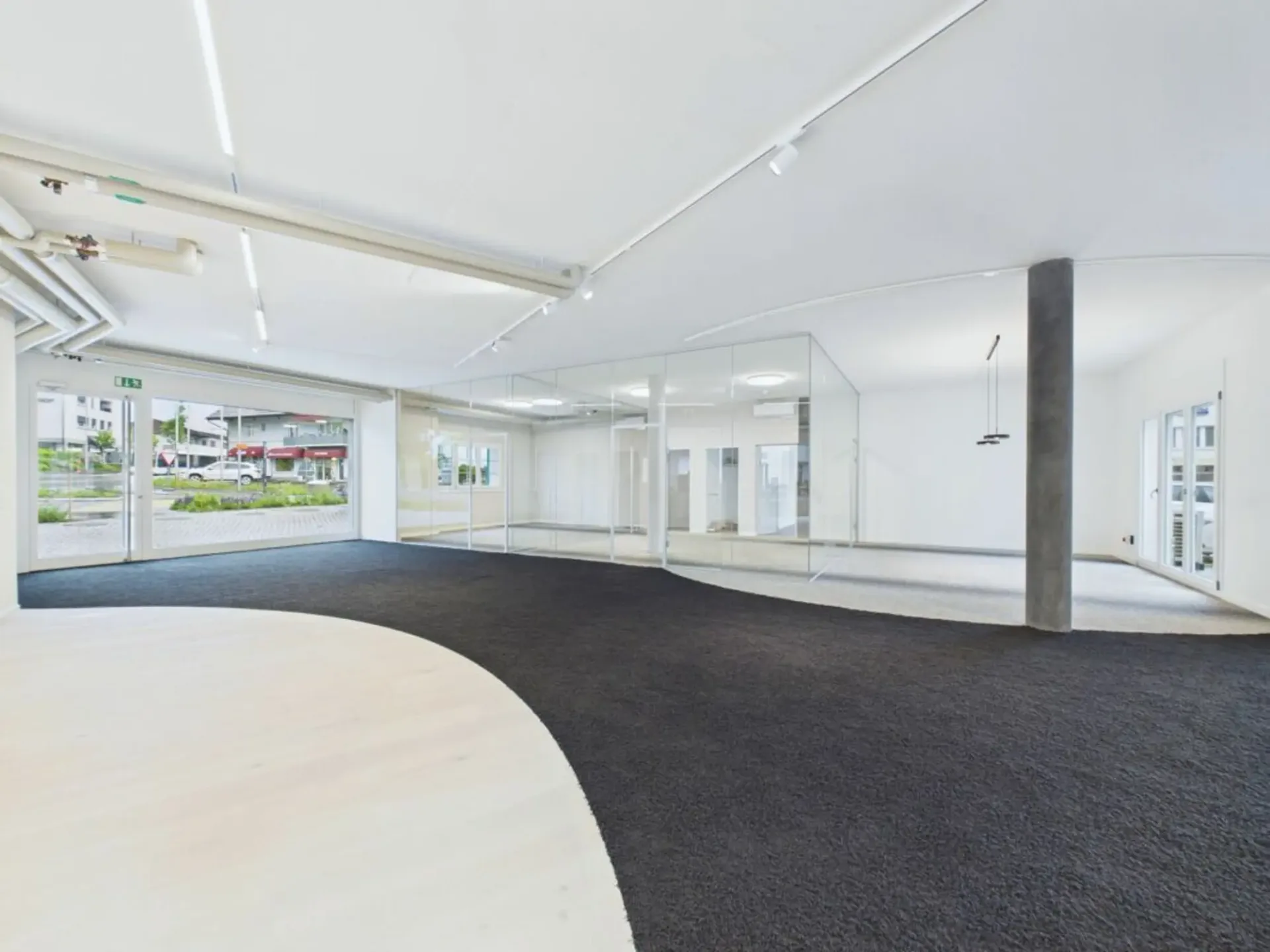 Moderne und vielseitige Gewerbefläche an Top-Lage im Herzen von Brüttisellen