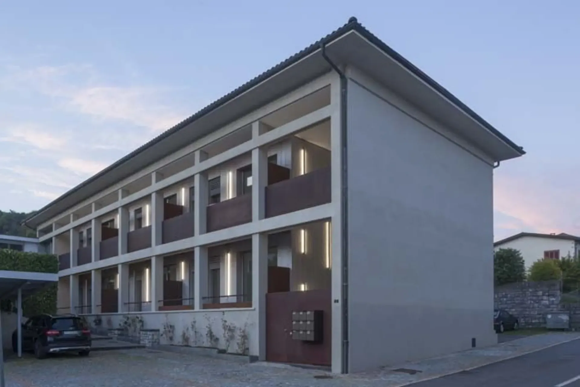HELLES ZWEIZIMMERWOHNUNG ARZO