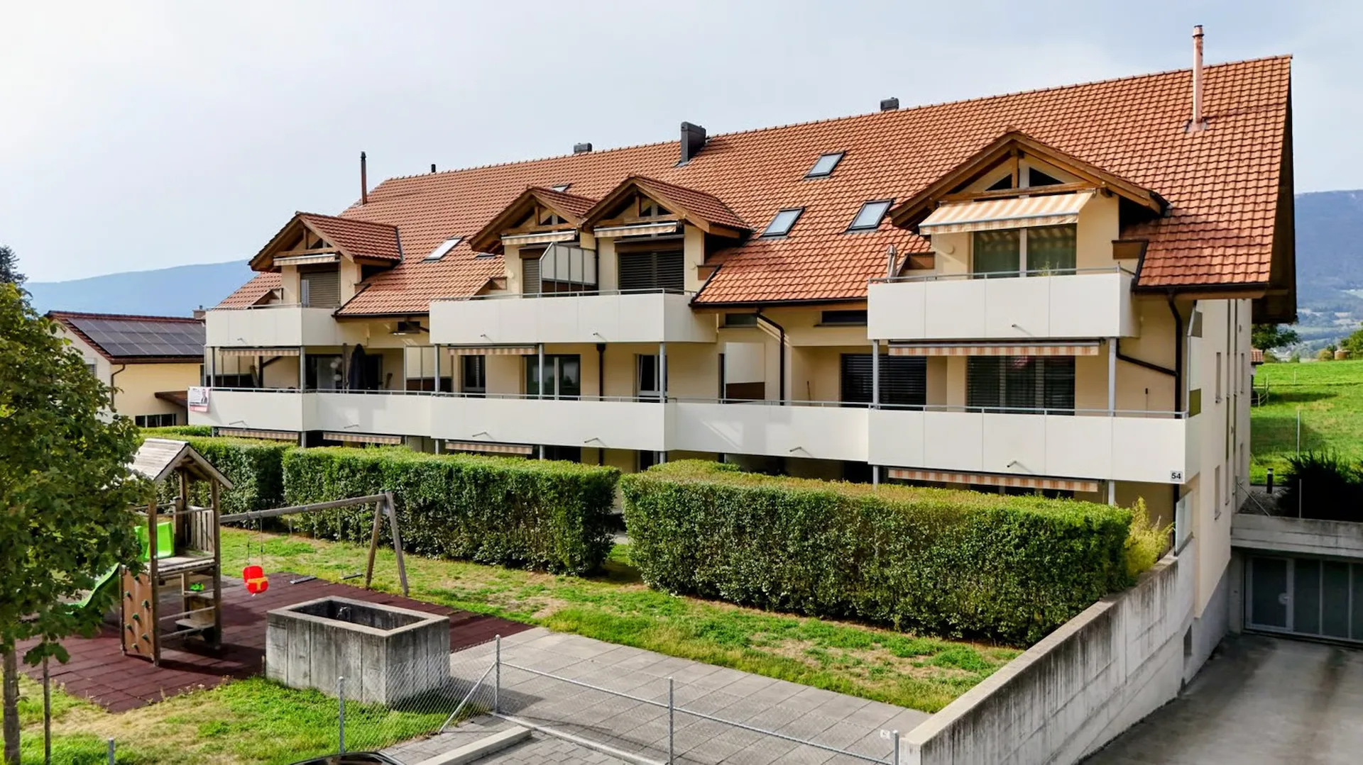 Moderne 3.5 Zimmer-Wohnung in Leuzigen mit grosszügigem Balkon