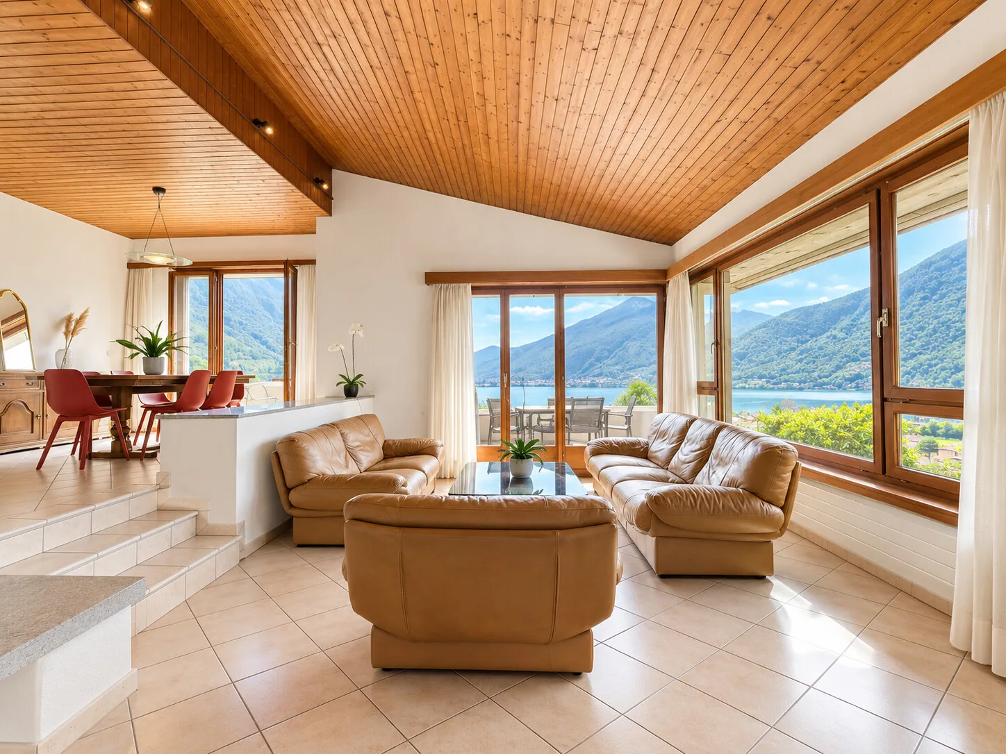 Miete 5.5 Zimmer mit Garten und Seeblick in Melano