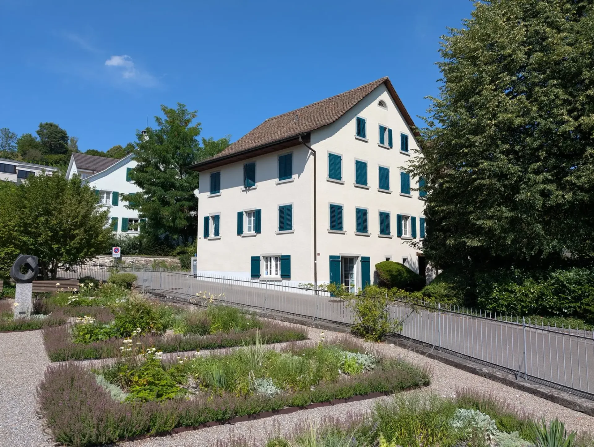 Maison multifamiliale entièrement louée à Herrliberg