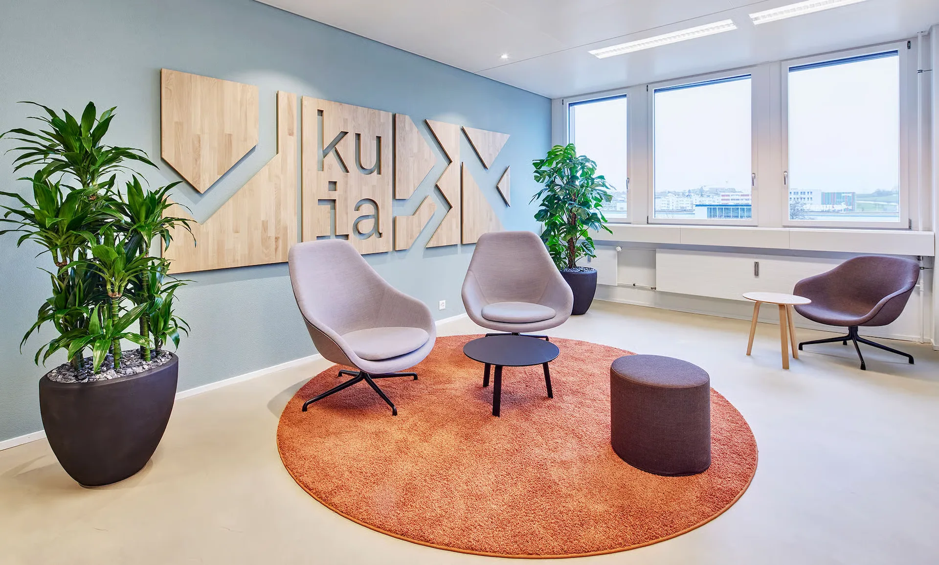Schlüsselfertiges 4er-Teambüro mit Stil - Sie konzentrieren sich auf Ihr Business - wir kümmern uns um den Rest!