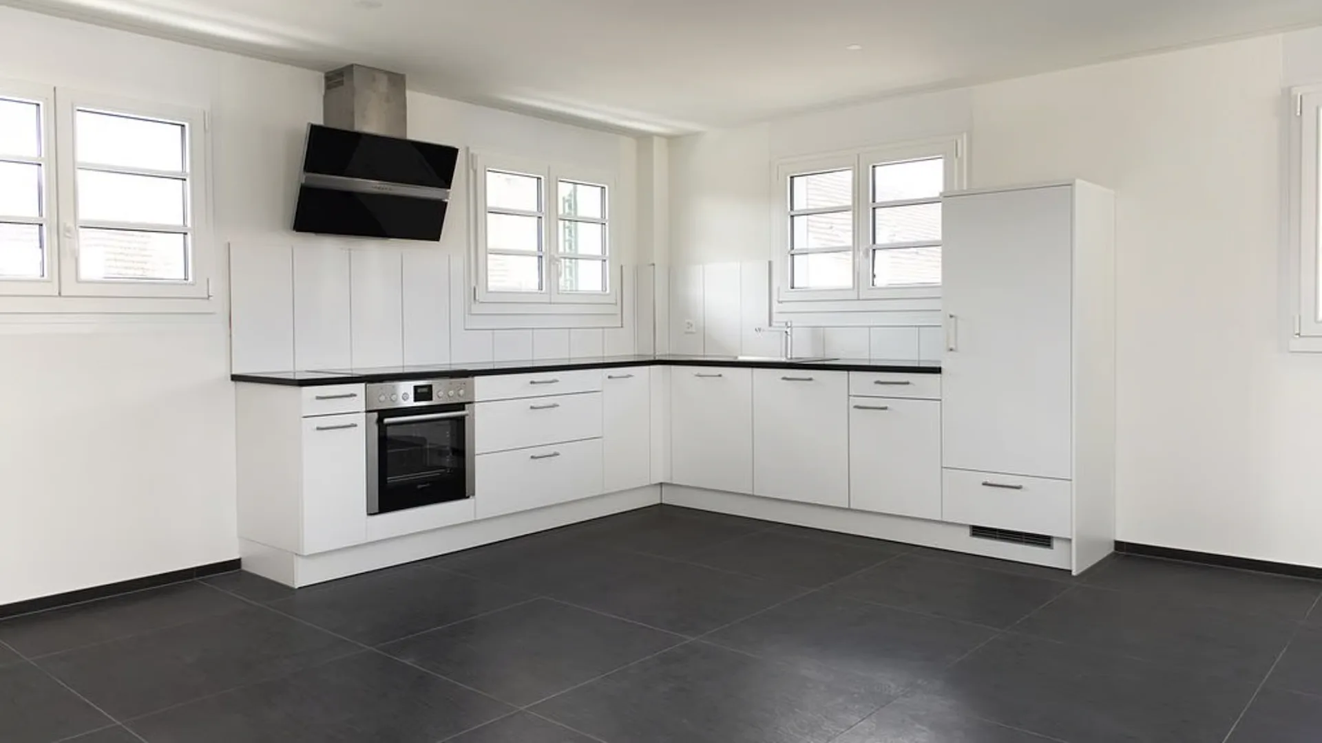 MODERNE 3.5 ZIMMER WOHNUNG IM MEHRFAMILIENHAUS - Willkommen in Stadel