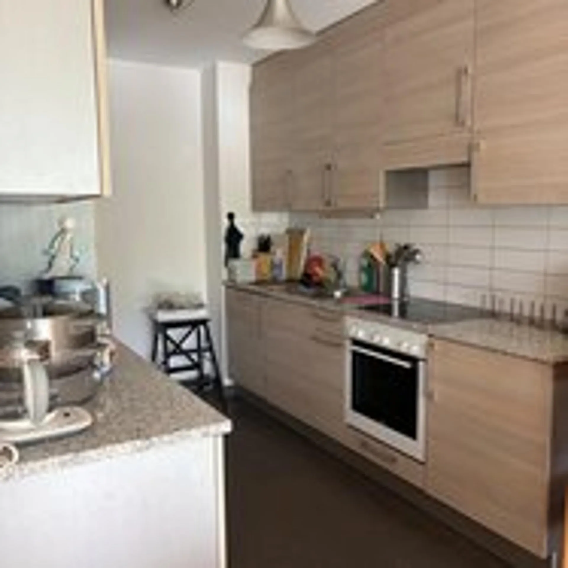Spacieux appartement de 4 pièces avec balcon à Genève