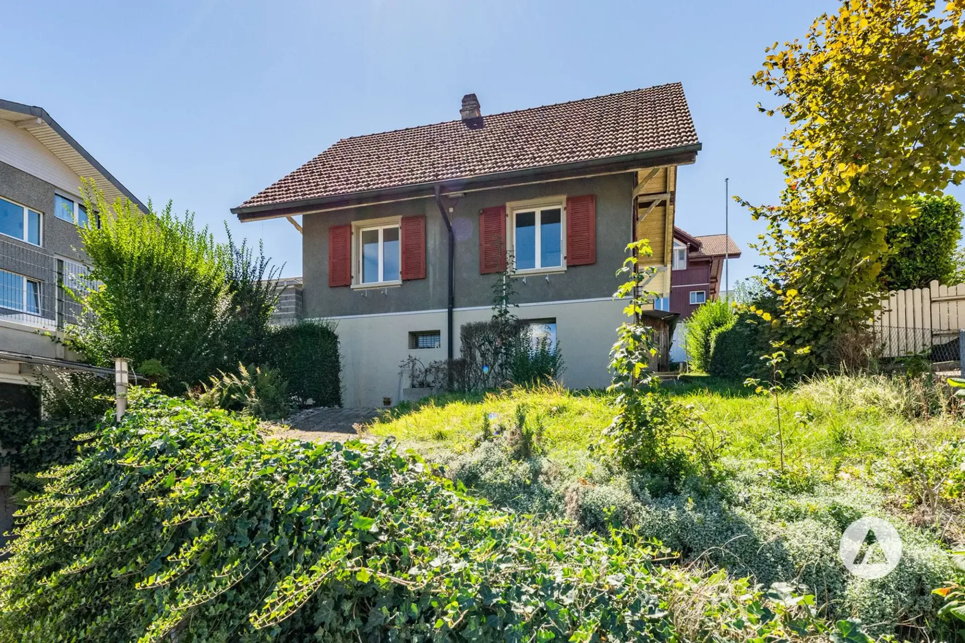 Einfamilienhaus mit zahlreichen (Aus)baumöglichkeiten
