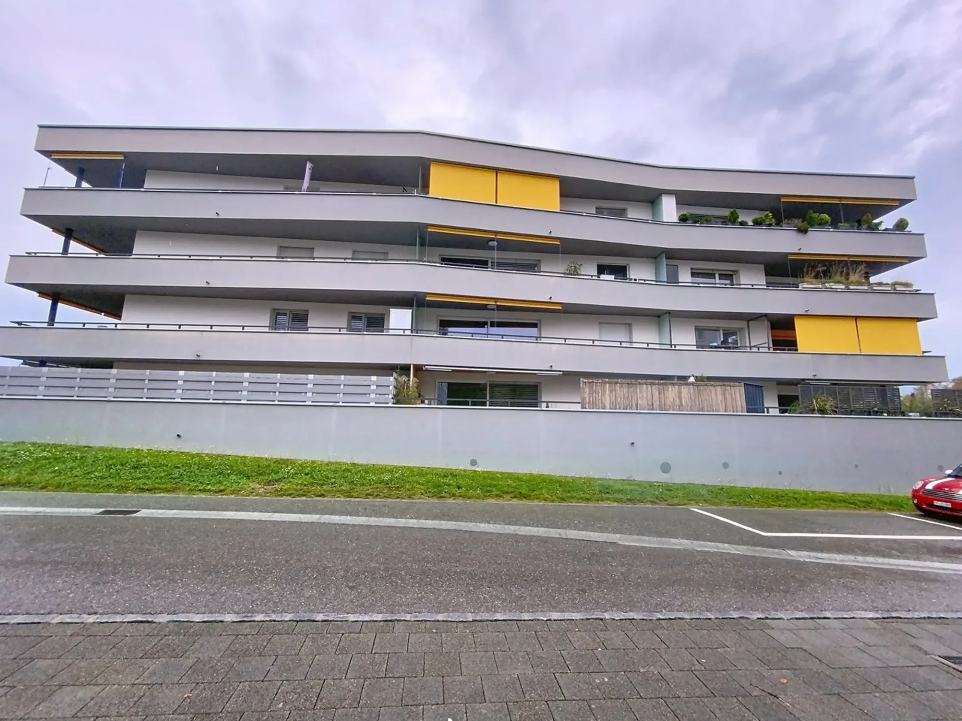 Prächtiges 2.5-Zimmer-Appartement mit 50m2-Terrasse