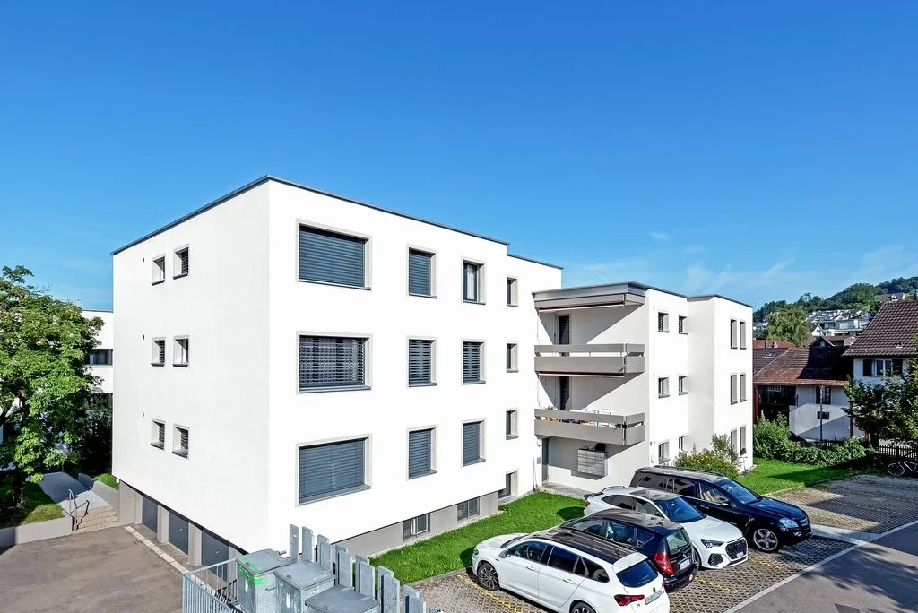Aussenparkplatz im Zentrum von Stäfa