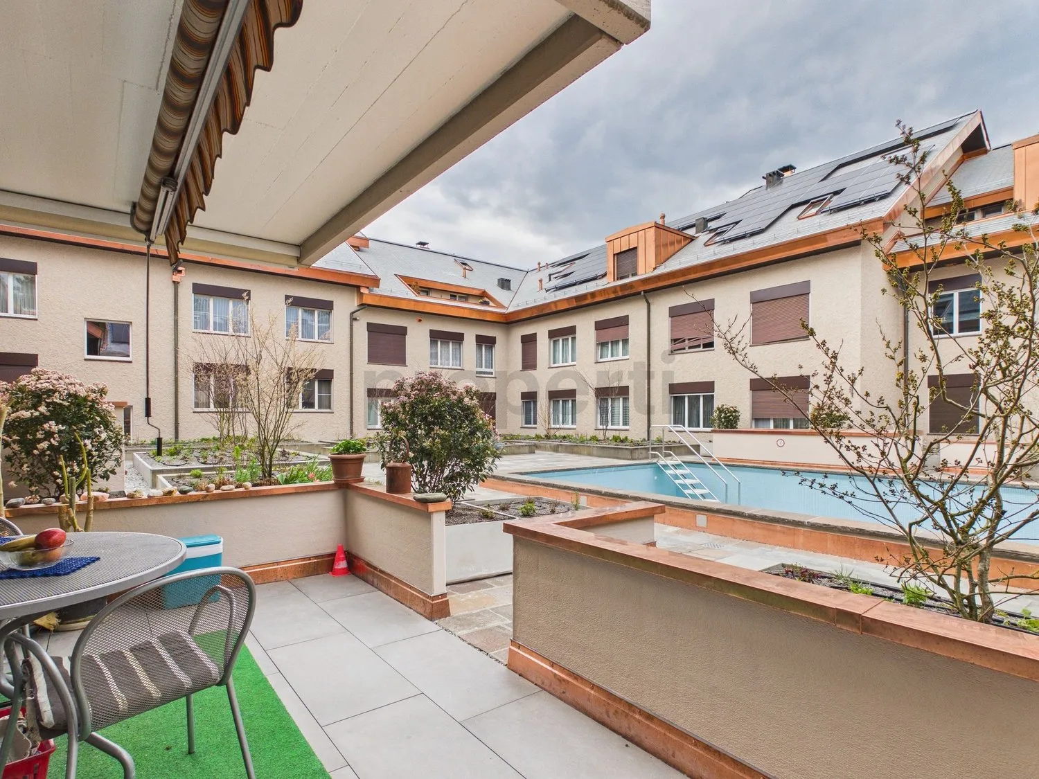 Bright 2.5-room apartment with balcony, Zurich