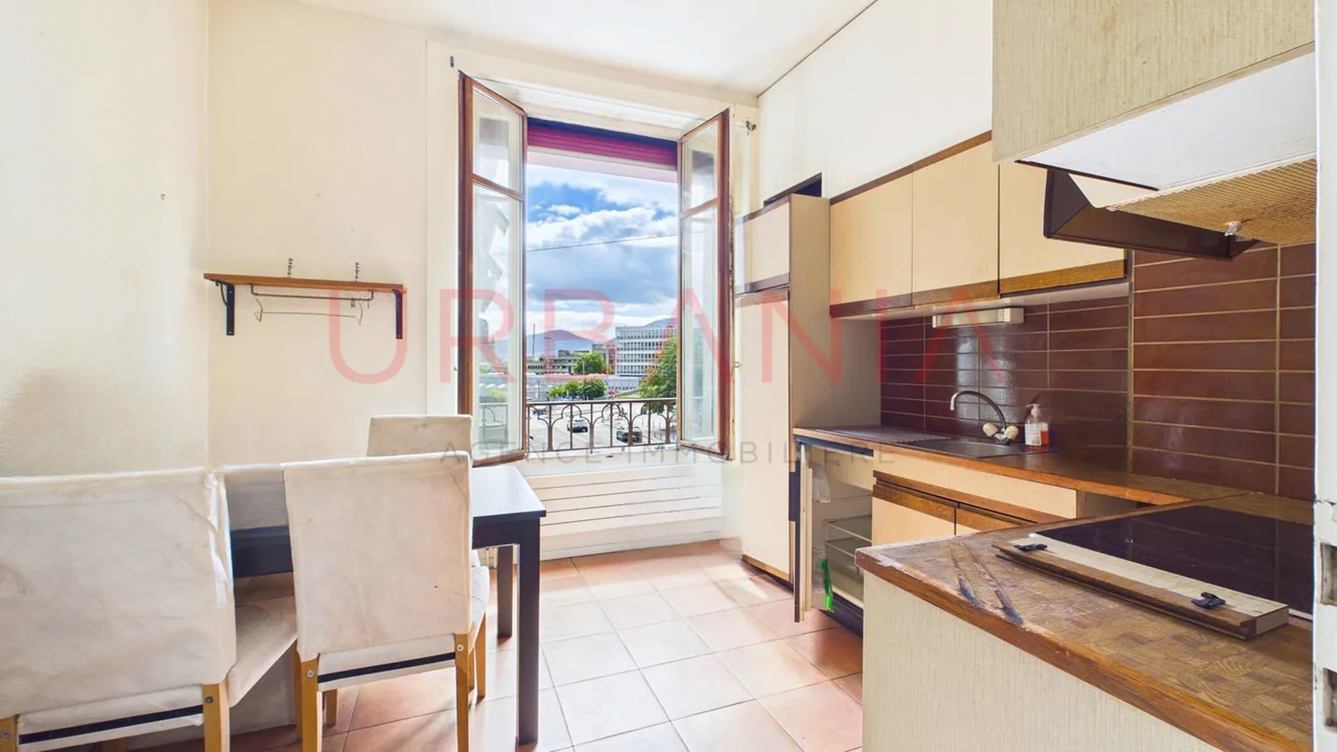 2 pièces avec balcon