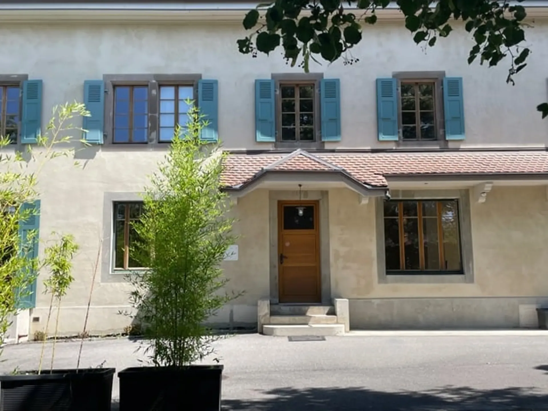 Prächtige Villa mit Charakter in Jussy – 11 Zimmer, 350 m²