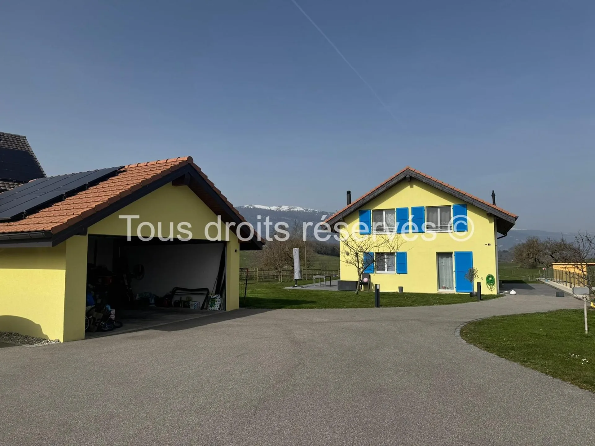 Magnificent individual villa with 5.5 rooms in Bofflens