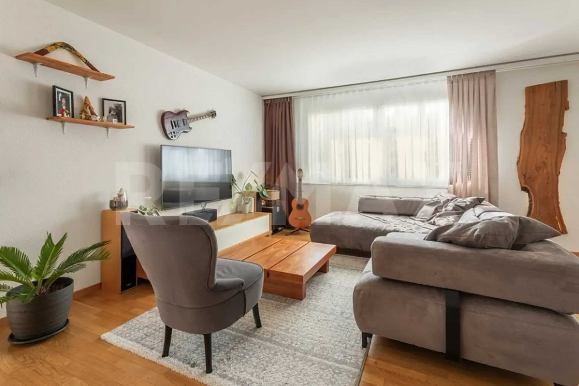 Lichtreiche 3½-Zimmer-Wohnung mit sonniger Lage und Weitblick