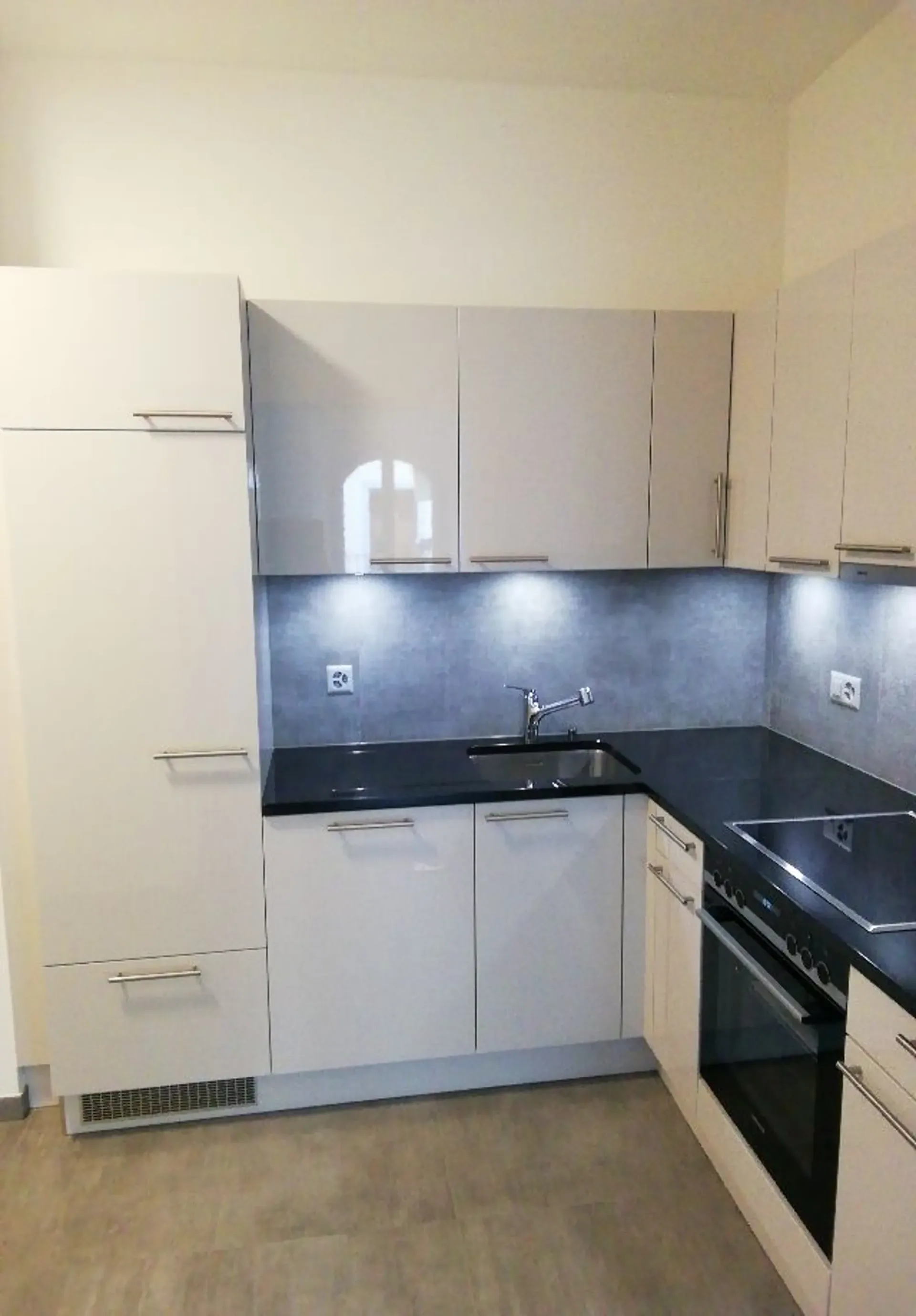 Appartement de 2,5 pièces à louer à Val-de-Travers