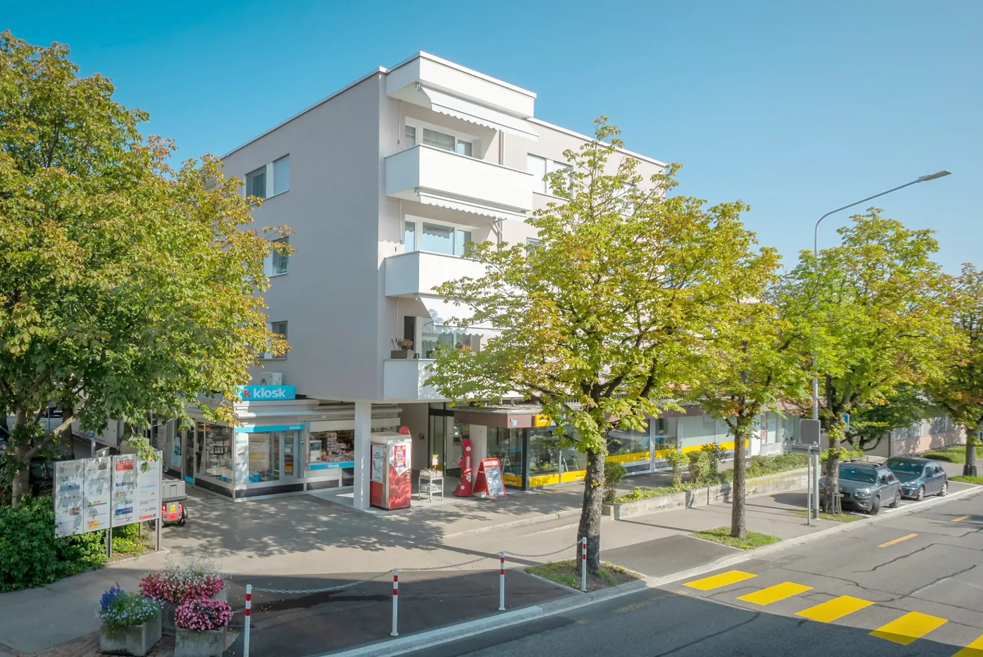 Central commercial space for rent in Rümlang