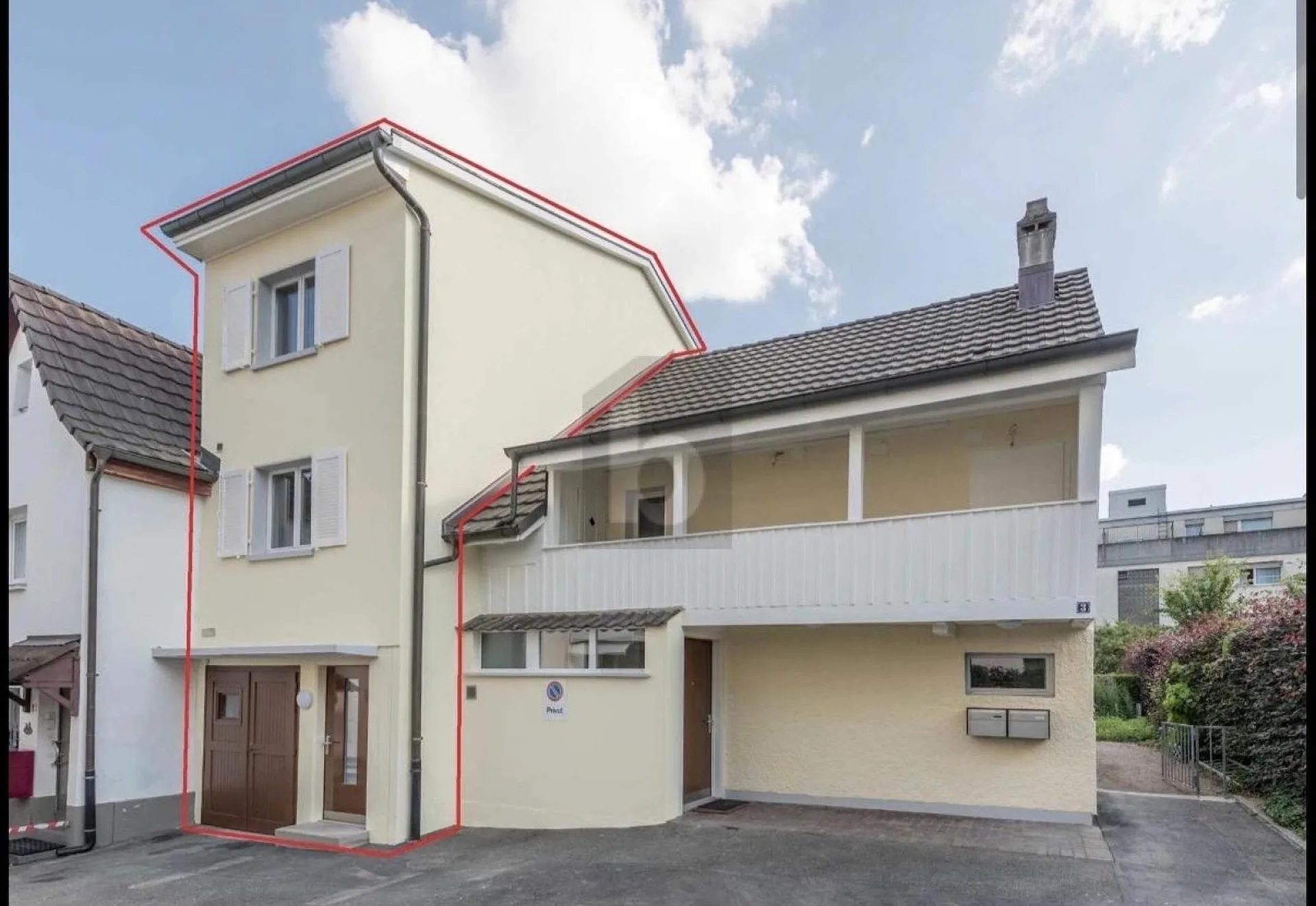 STILVOLL UND RENOVIERT AUF ZWEI ETAGEN