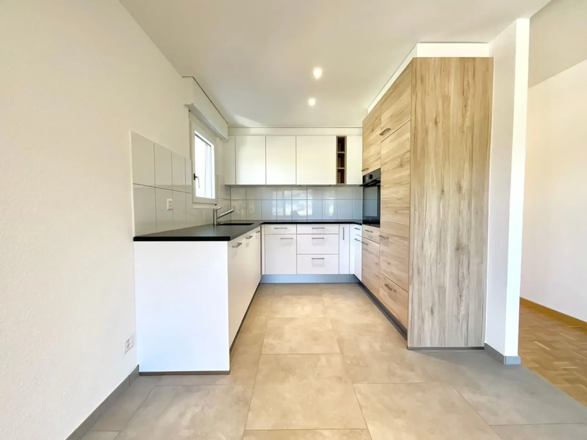 Schönes helles 3,5-Zimmer-Apartment mit Balkon