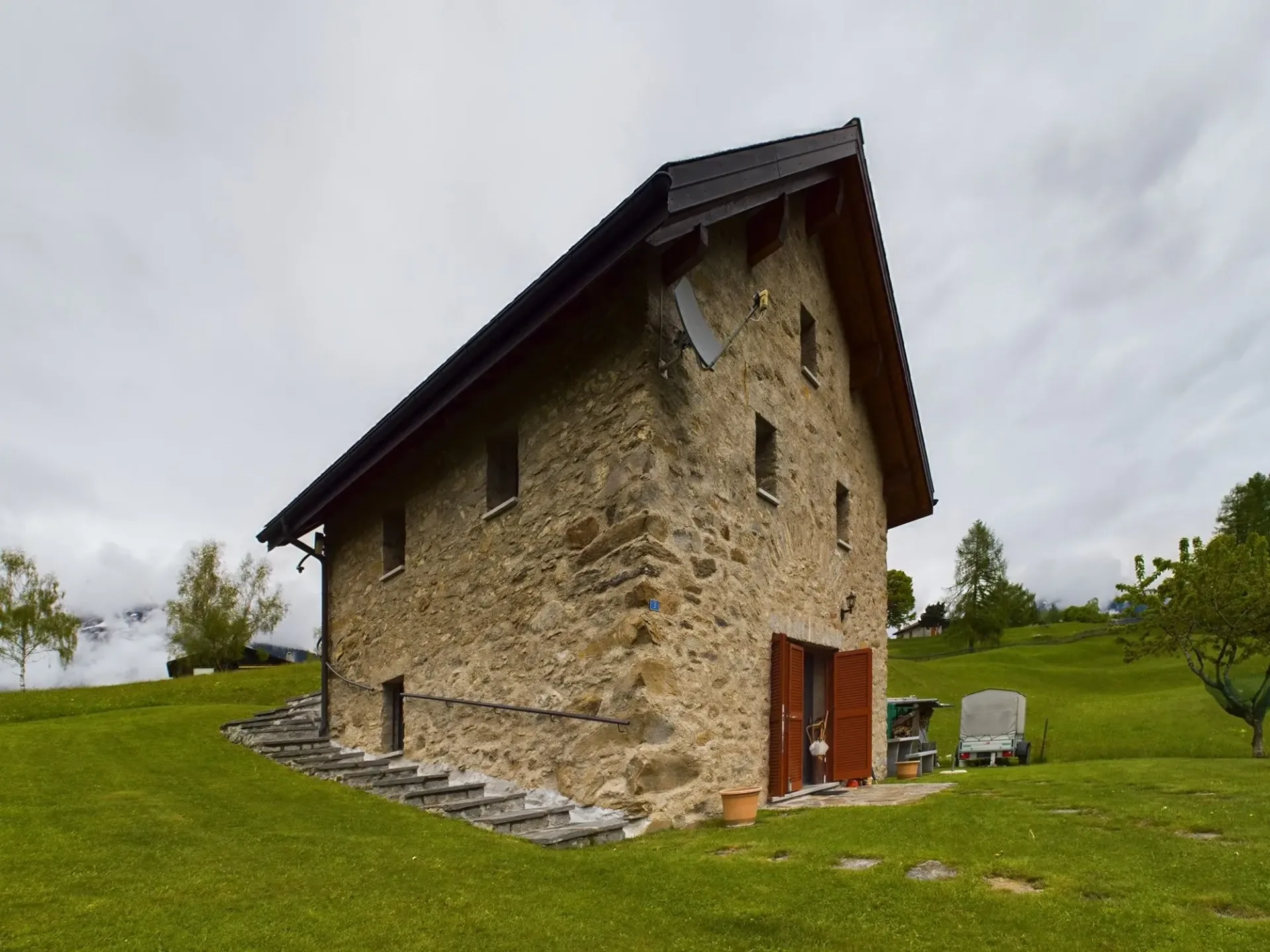 Faszinierendes Einfamilienhaus mit atemberaubendem Blick und 6 Räumen in Dalpe