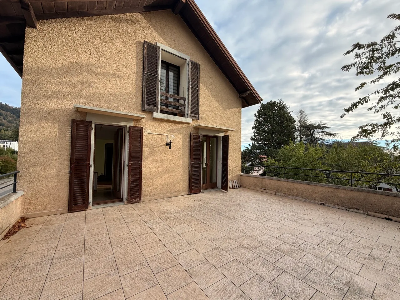 Wohnung mit 3,5 Zimmern und großer Terrasse