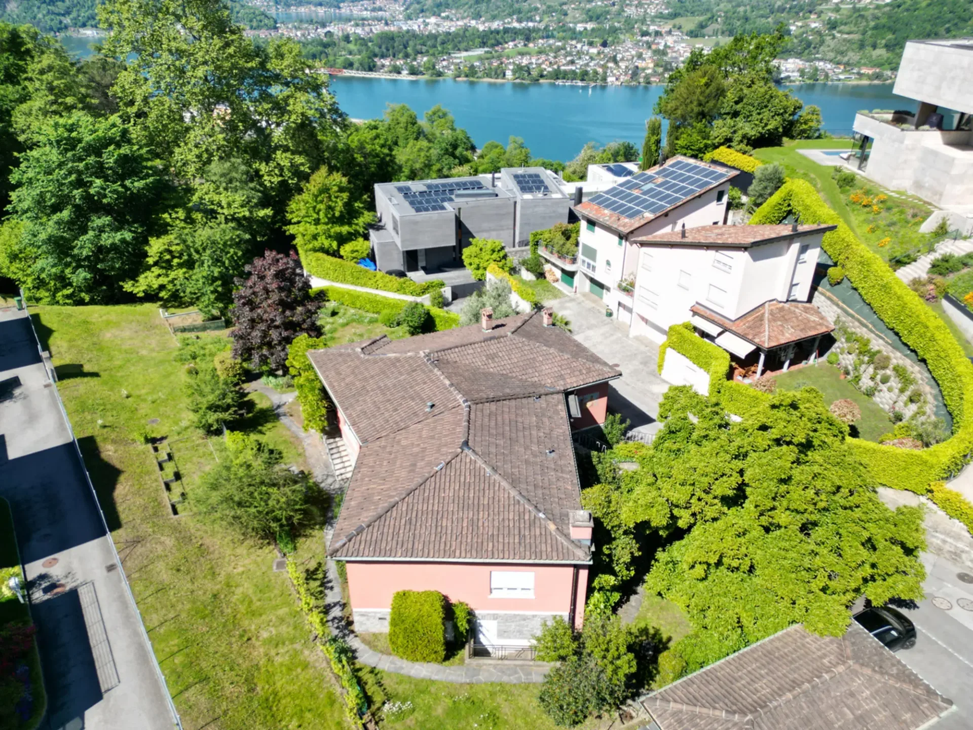 Terreno Edificabile a Montagnola - Prestigiosa Zona Residenziale