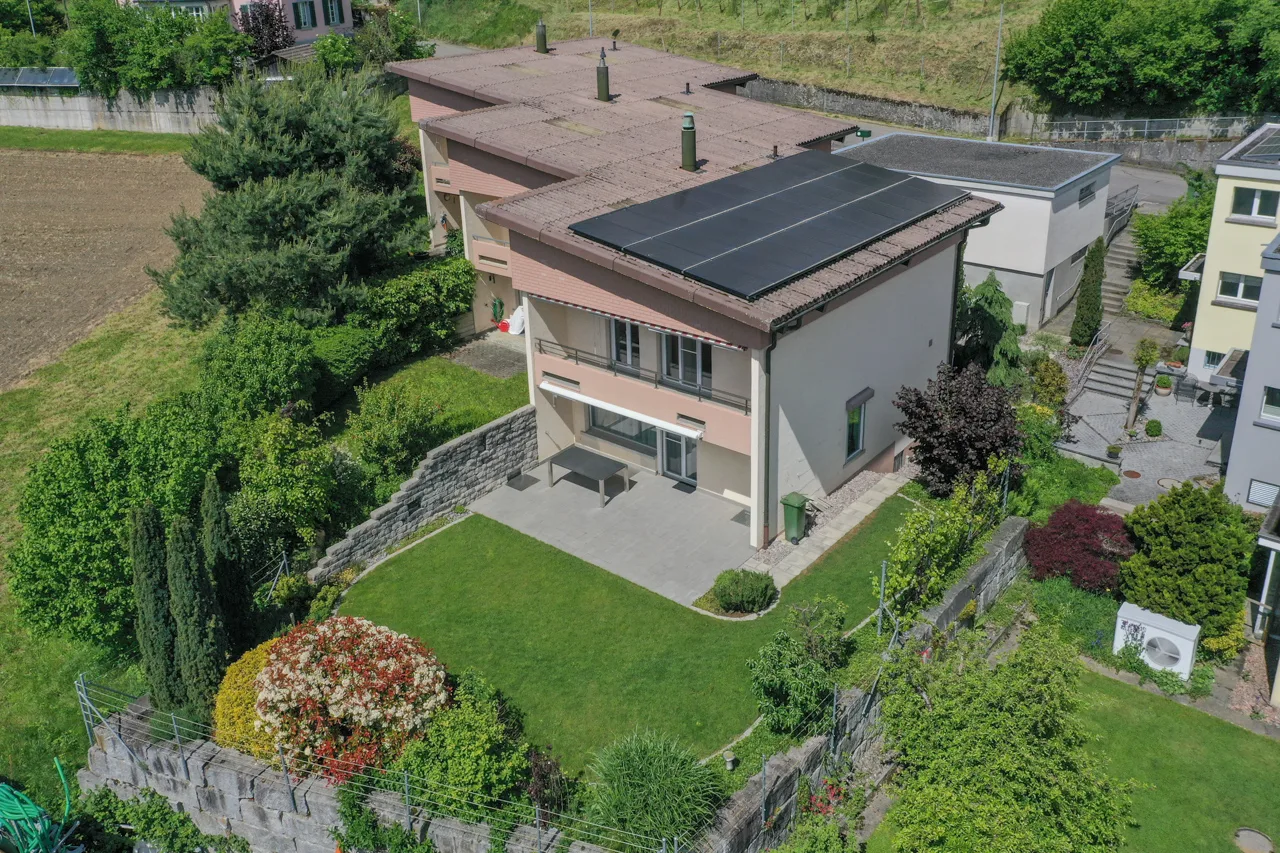 Gepflegtes, bezugsbereites Eigenheim mit PV-Anlage und Wärme-Pumpe